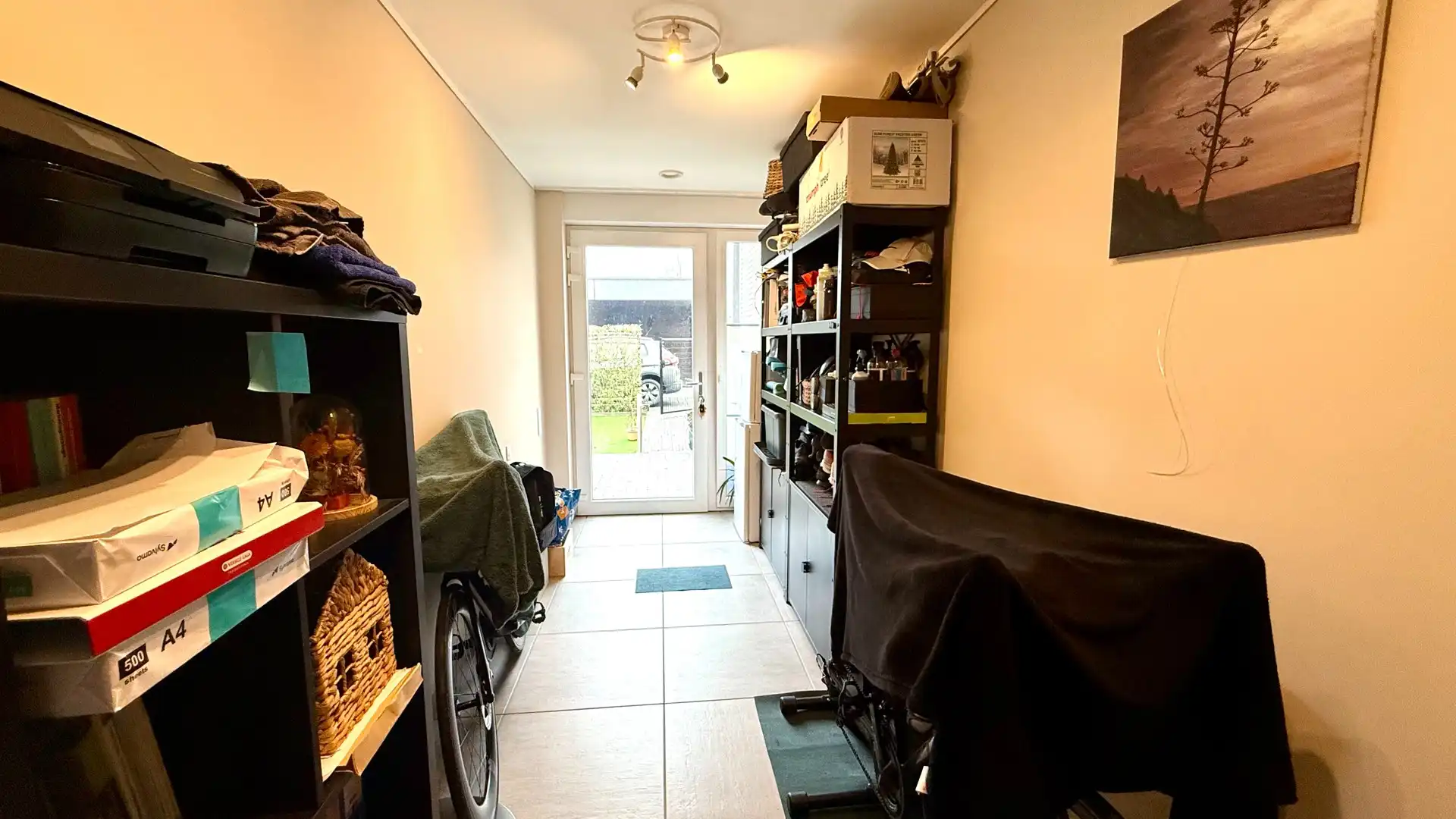 Gelijkvloers appartement met 2 slaapkamers, tuin en autostandplaats foto 14