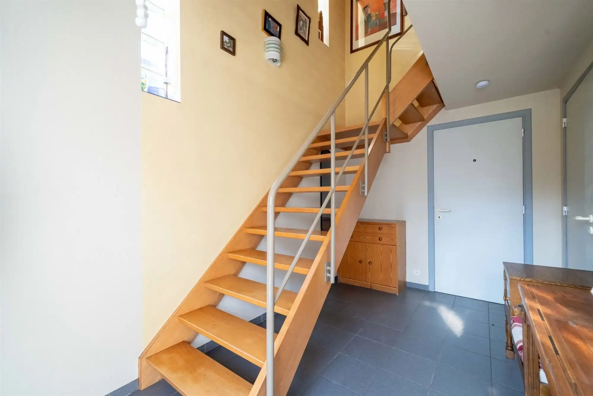 Ruime villa met potentieel. foto 3