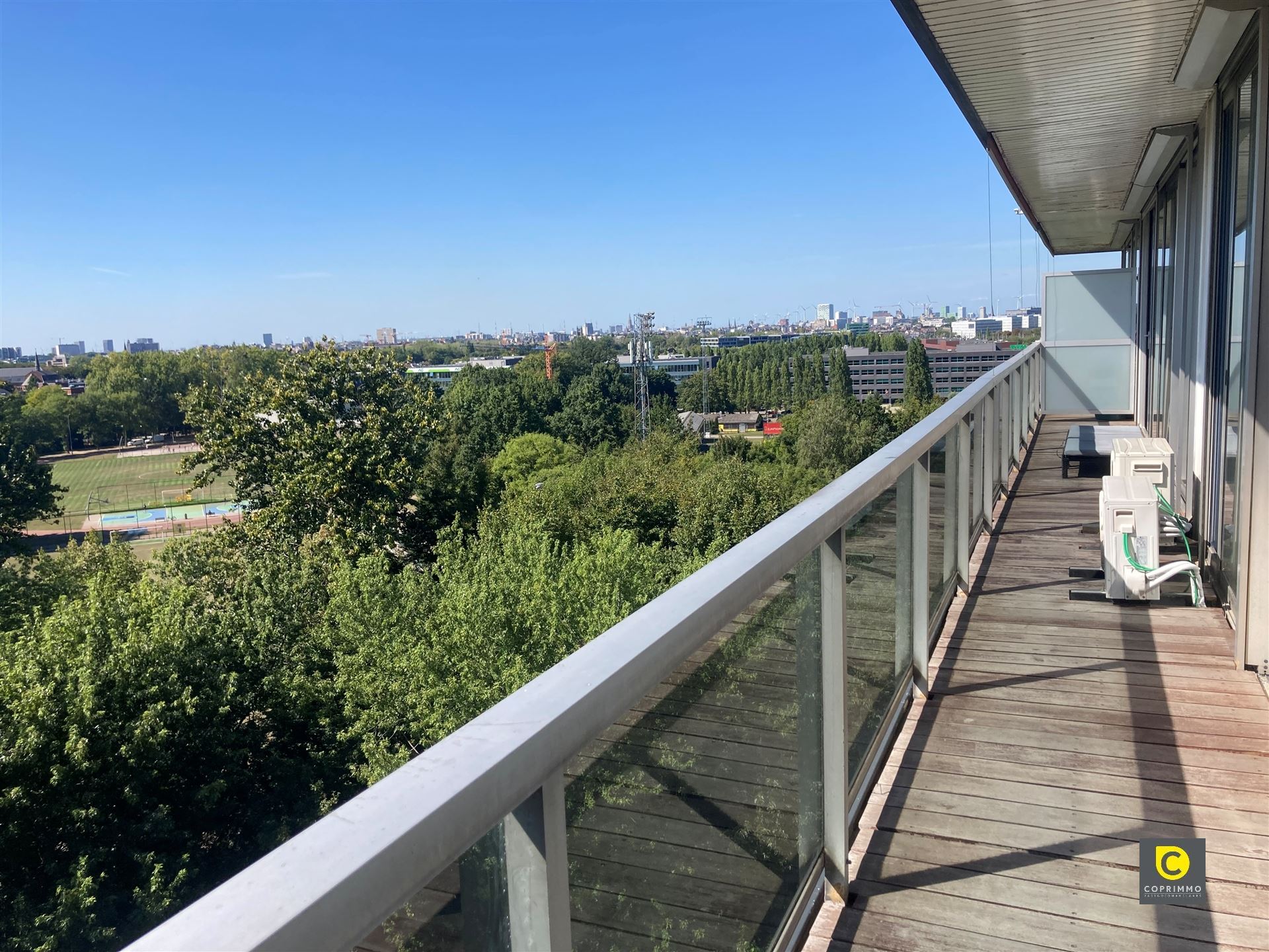 Prachtig gerenoveerd 2 slpk app met airco & ZW-terras! foto 13