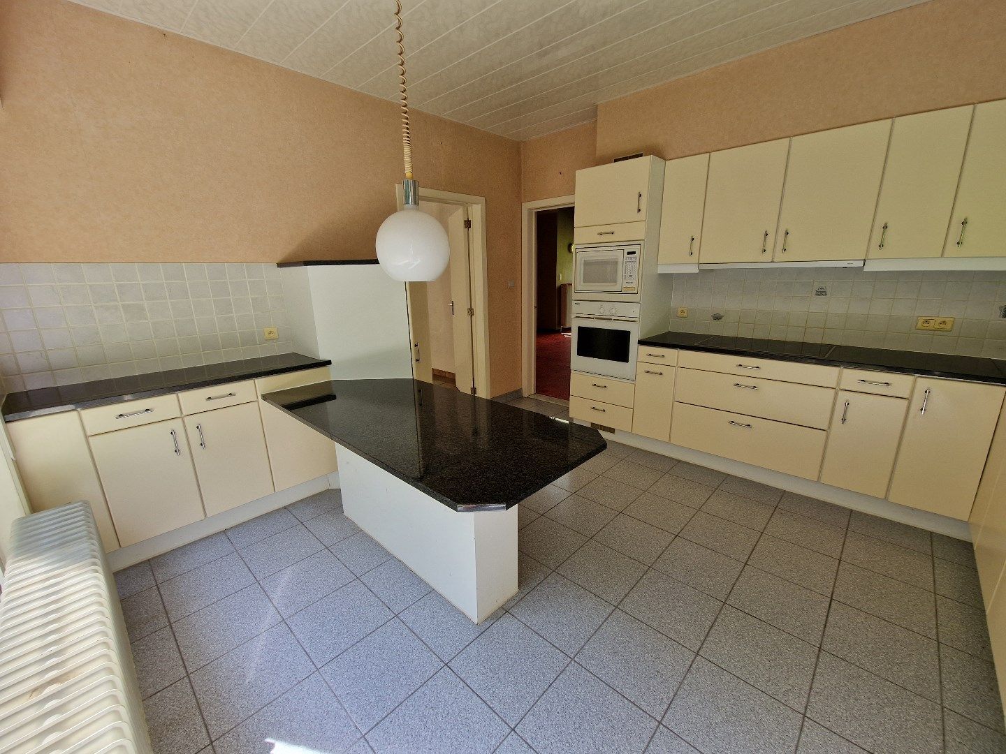 Ruime te renoveren villa met 5 slaapkamers op 43a 35ca foto 9