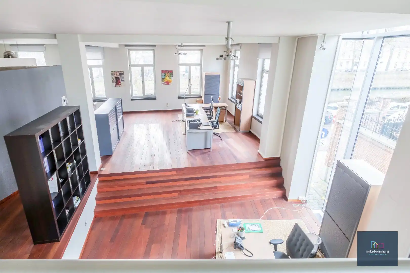 Luxueuze kantoorloft met inpandige staanplaats  en kelderberging  te Coupure Rechts.  foto 17