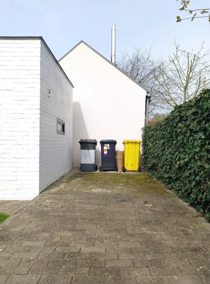 Een instapklare 3-gevelwoning met tuin. foto 20