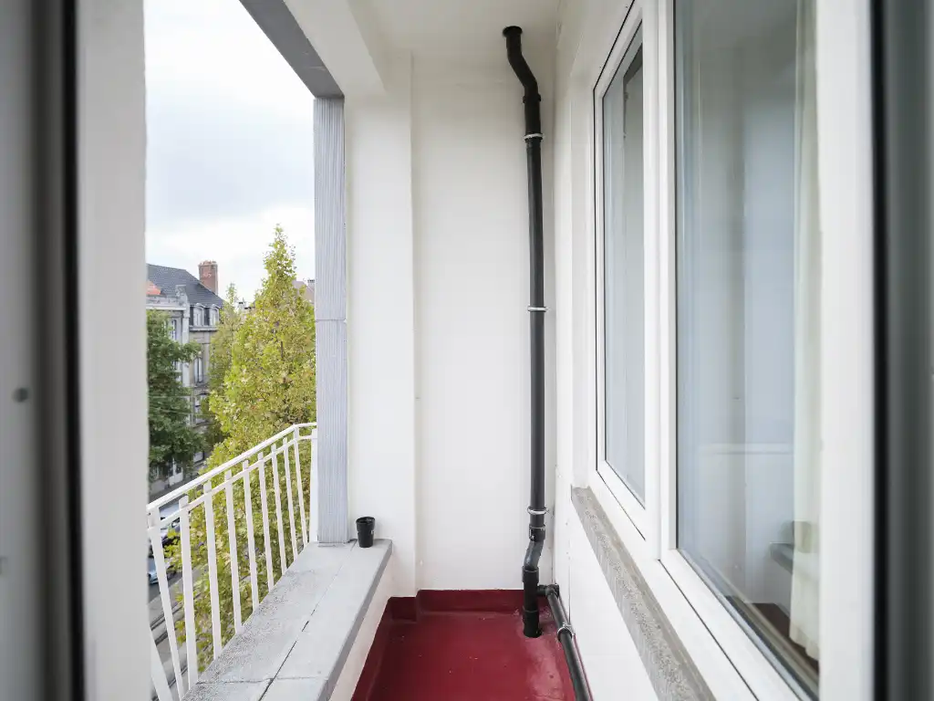 Ruim appartement (115 m² BVO) met 3 volwaardige slaapkamers en twee buitenruimtes nabij station Gent-Sint-Pieters. foto 5