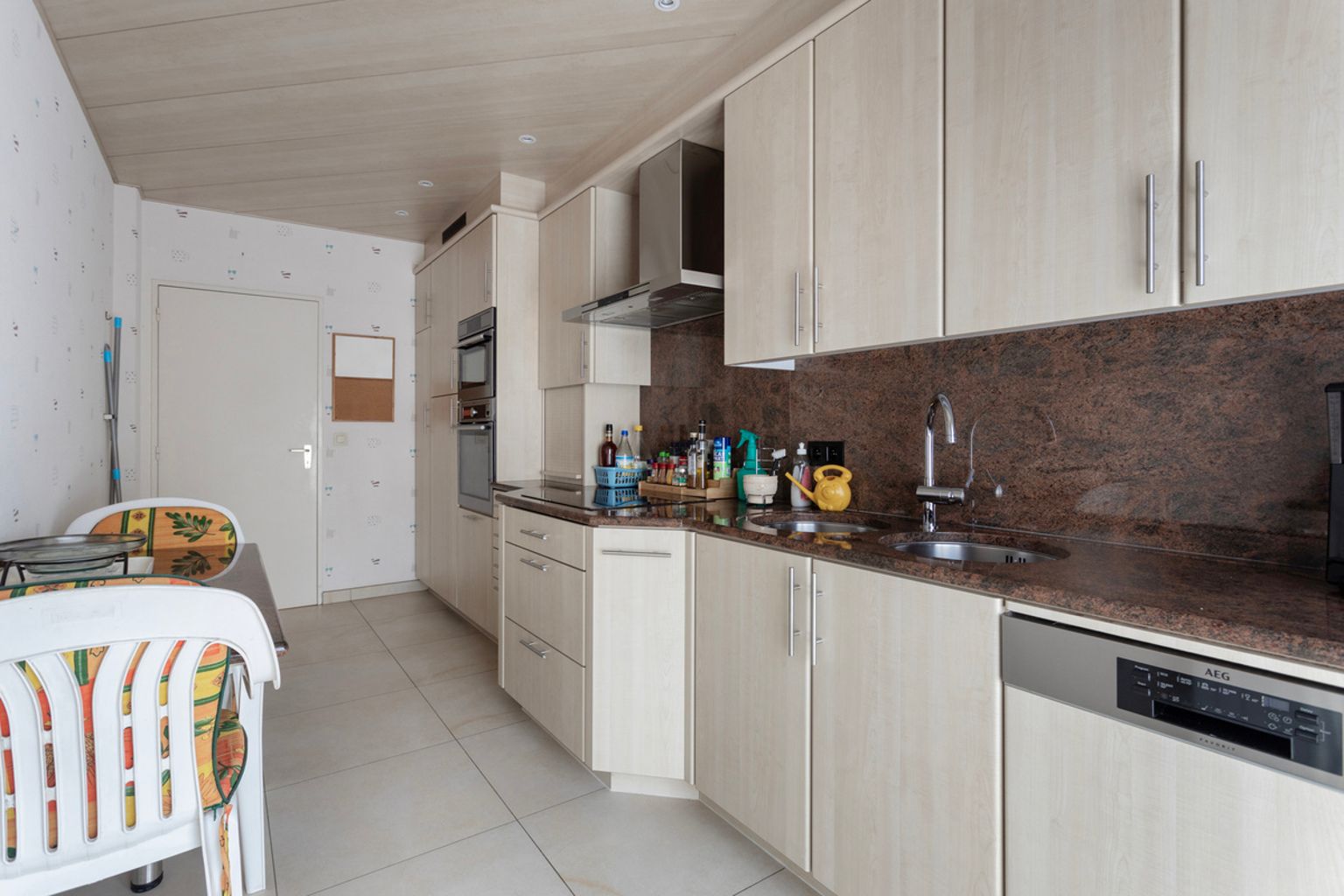 immo DAVID stelt voor: ruim appartement met praktijkruimte foto 7