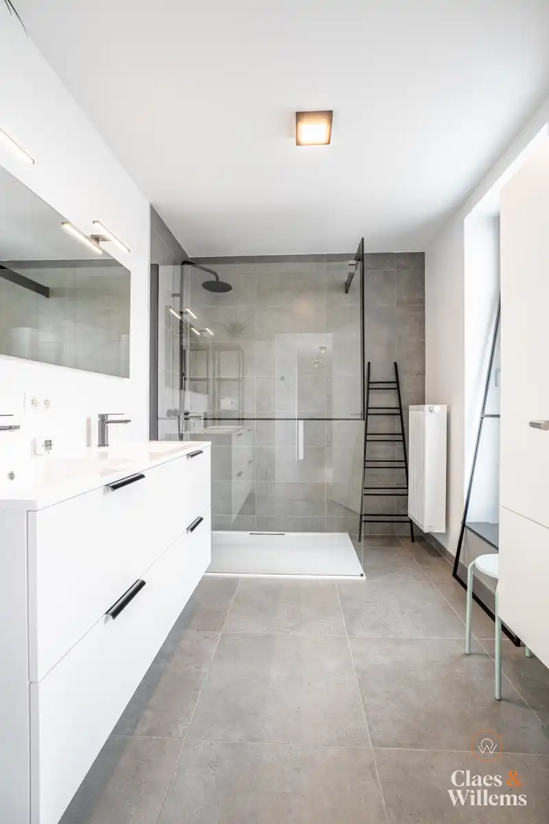 Prachtige recente woning op ideale locatie te Halle foto 10