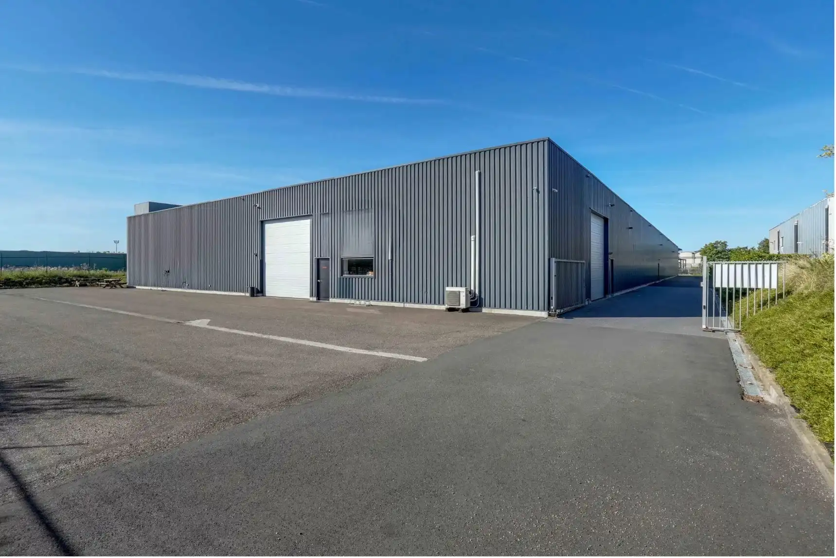 Industrieel gebouw op strategische locatie foto 6