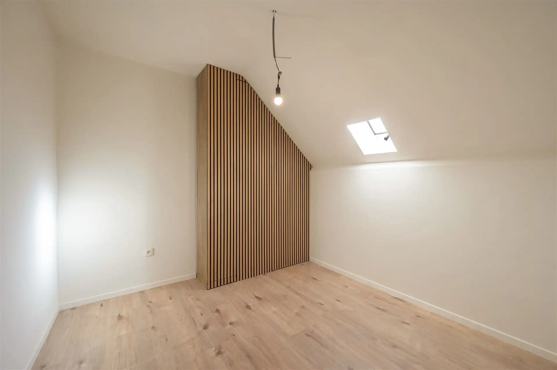 Ruime, volledig gerenoveerde herenwoning met 6 kamers foto 29