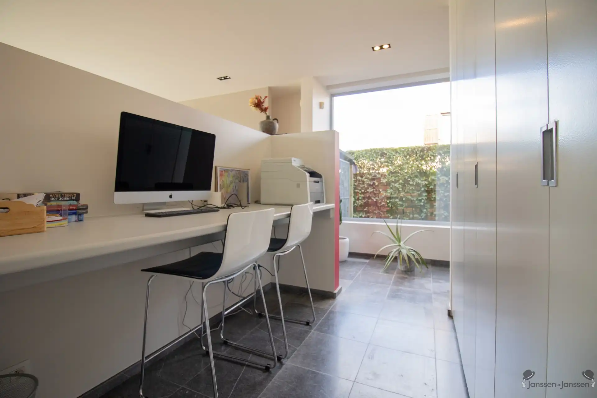 Ruime villa met 5 slaapkamers, 2 badkamers, buitenzwembad en poolhouse op 1.020 m² foto 7