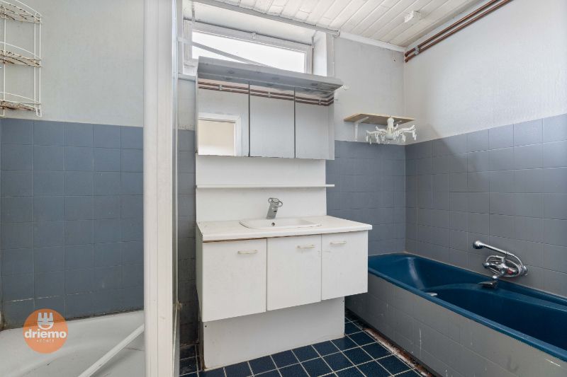 Ruime woning met handelspand foto 5