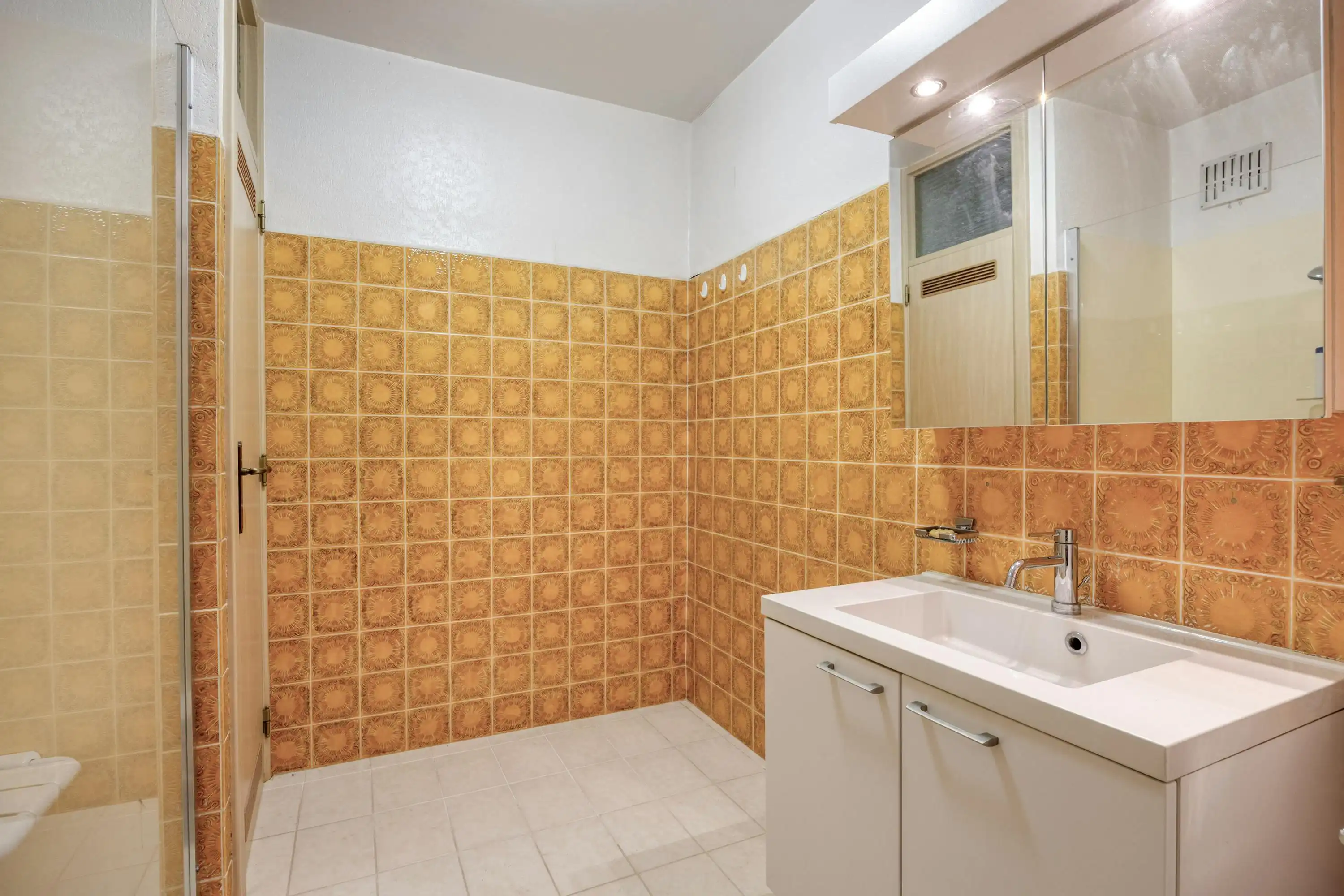 Ruim appartement te koop in Bazel foto 10