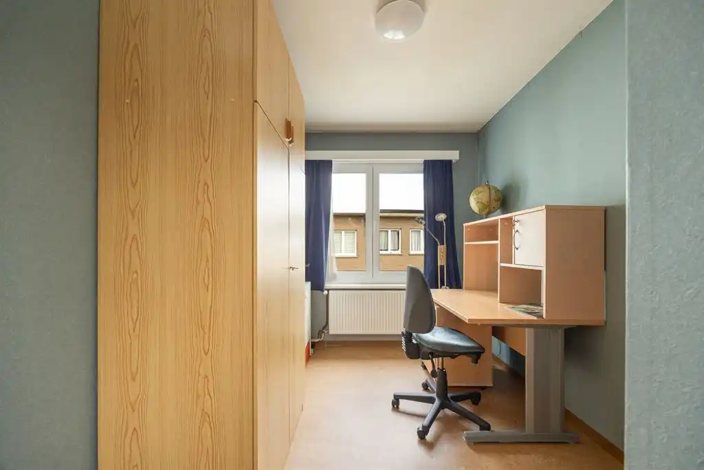Ruime bel-étage woning vlakbij Rivierenhof foto 12