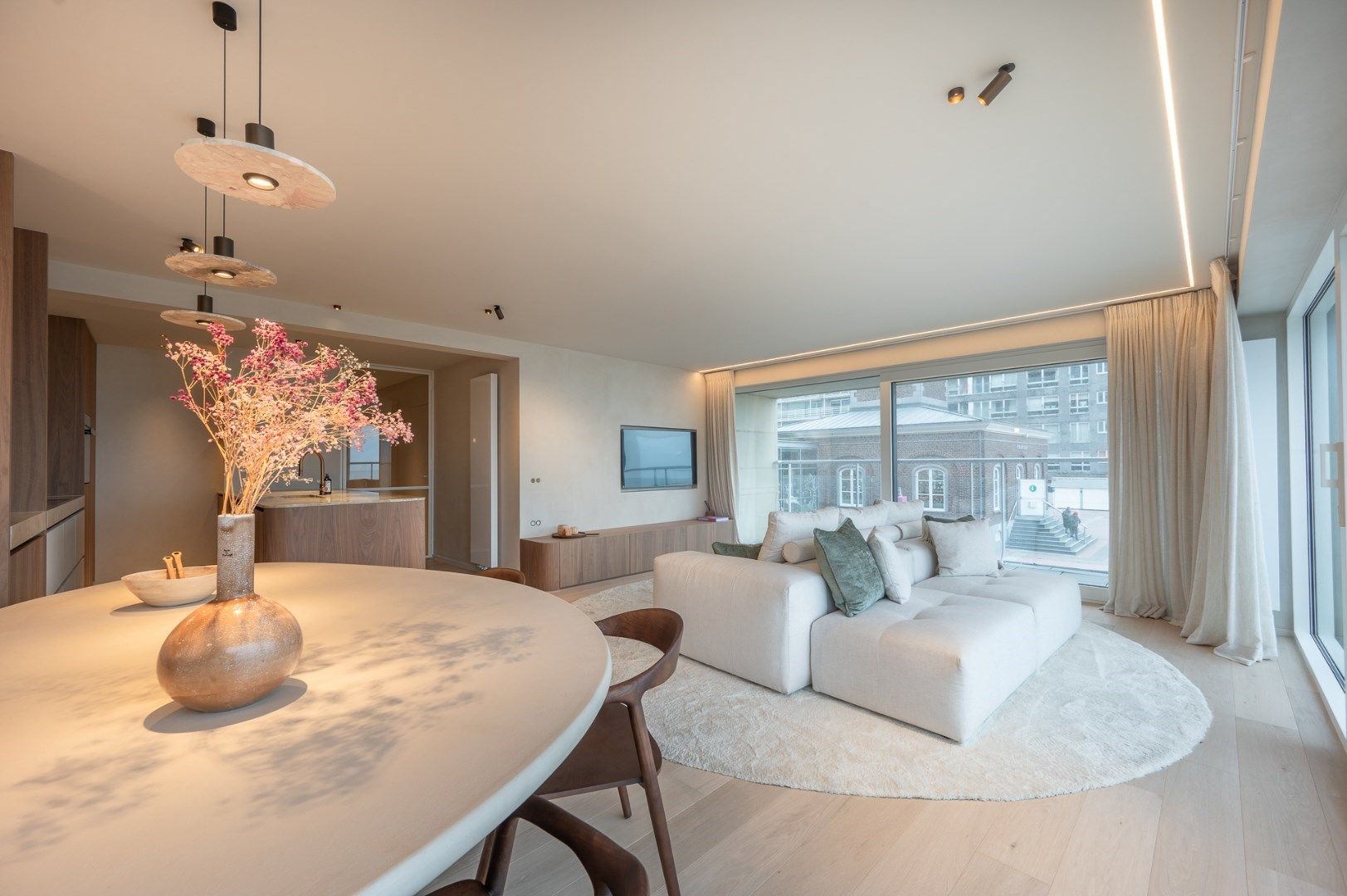Luxueus gerenoveerd hoekappartement met terrassen en frontaal zeezicht foto 5