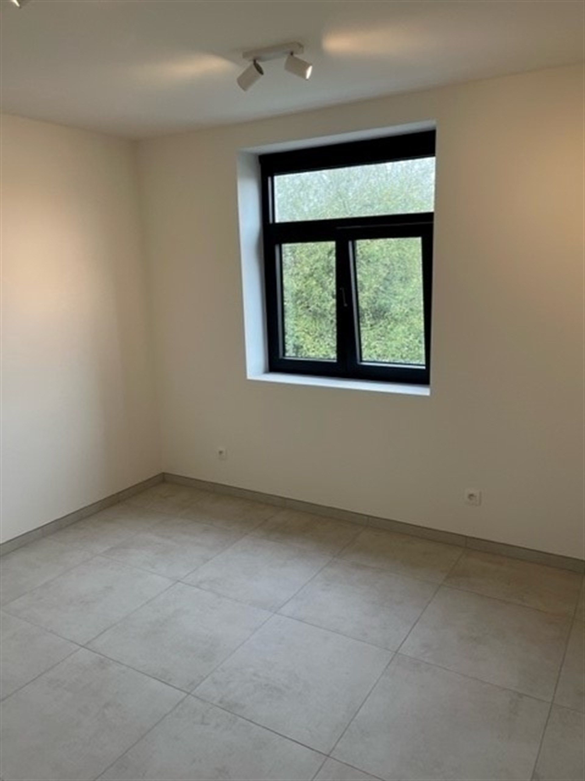 Energiezuinige instapklare nieuwbouwwoning met tuin. foto 16