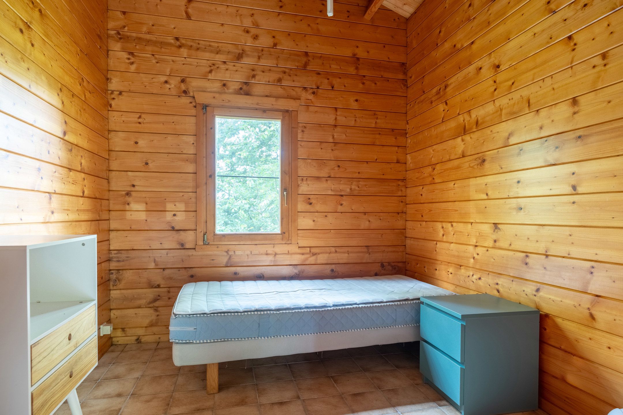 Chalet met 2 slaapkamers op 1.800 m² in Vlimmeren. foto 9