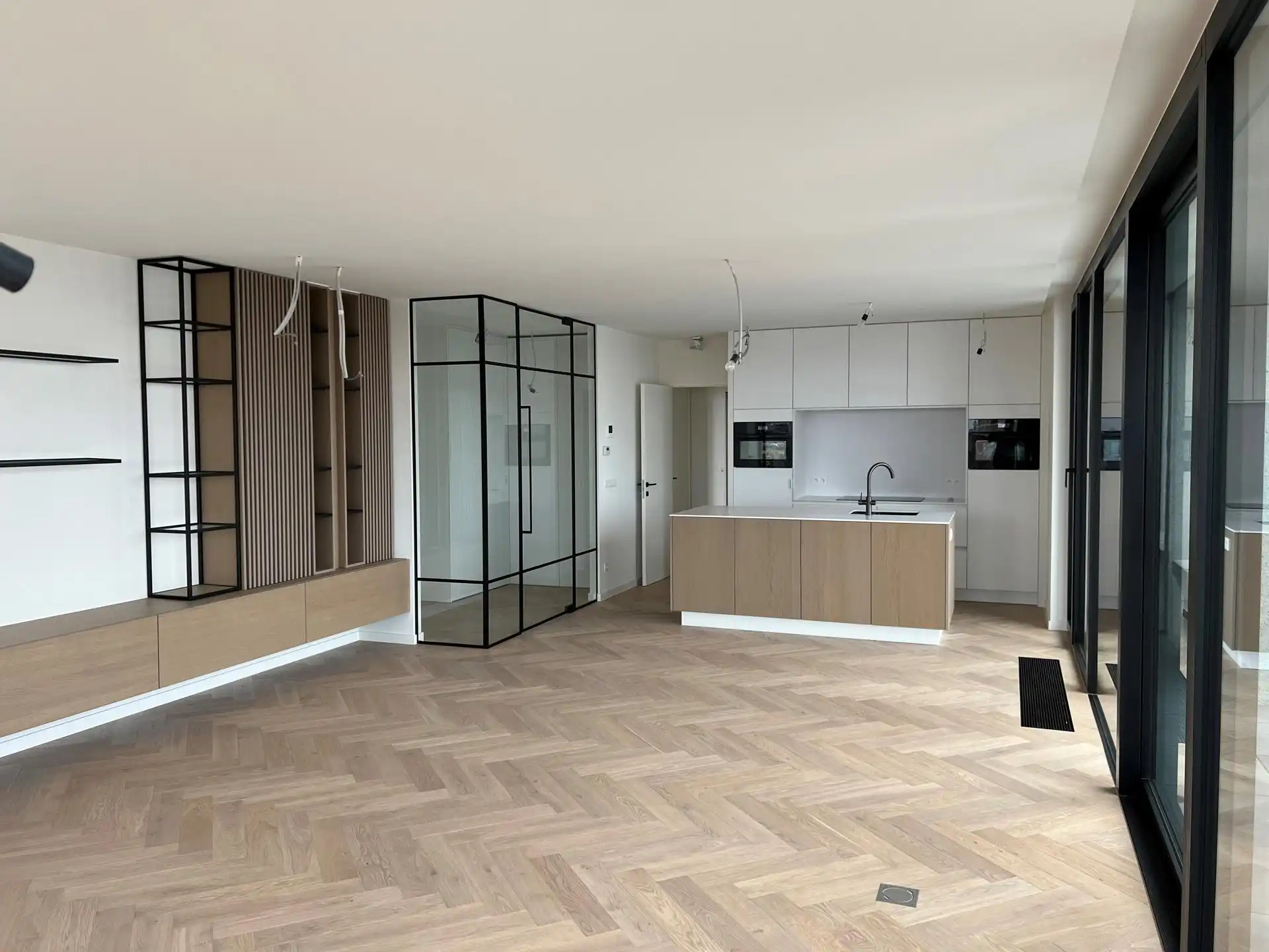 UNIEK APPARTEMENT MET WIJDS UITZICHT OVER DE STAD foto 5