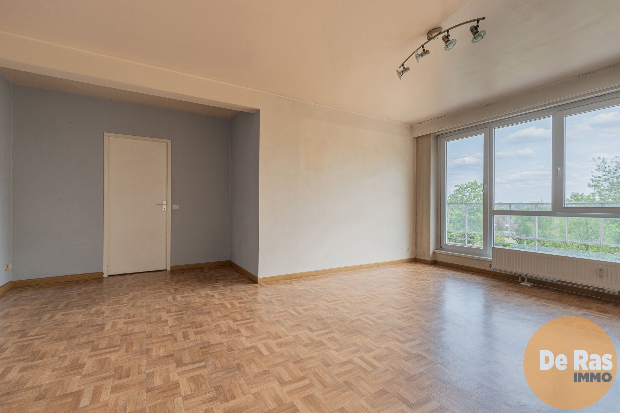 AALST - Betaalbaar appartement met 2 slaapkamers en terras! foto 5