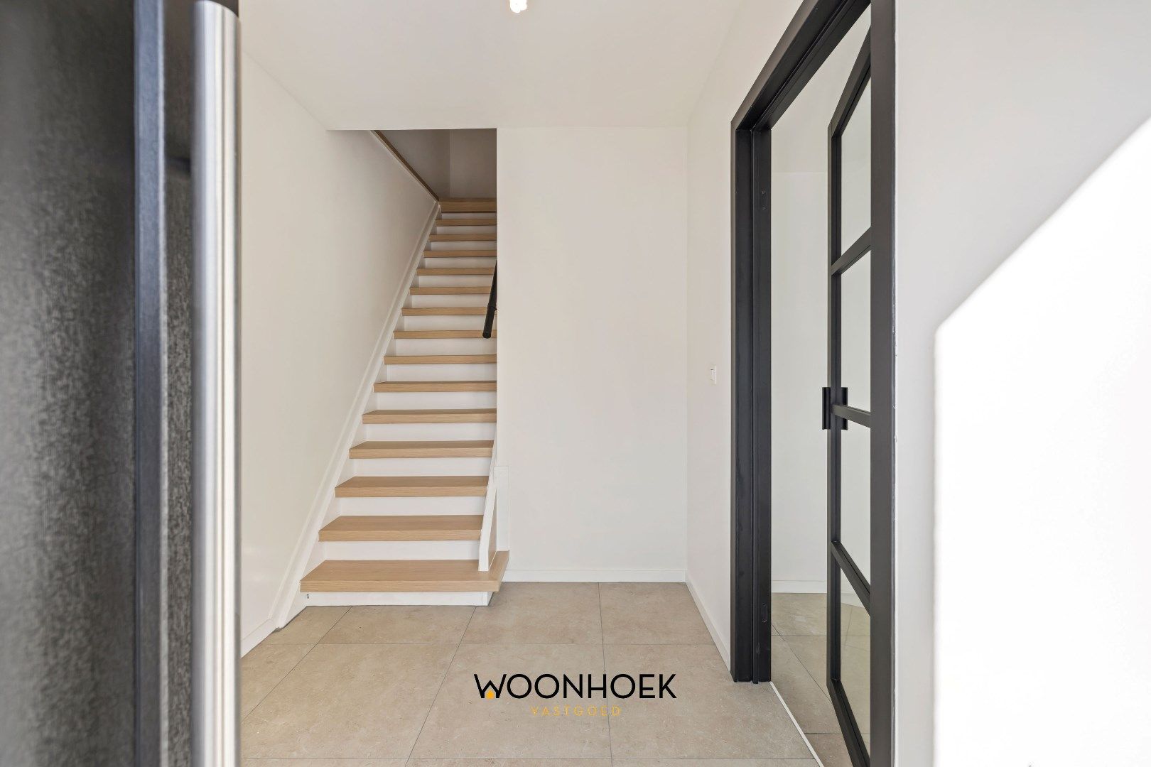 Trendy 3 slpk-woning met 6 zonnepanelen te Lokeren foto 13
