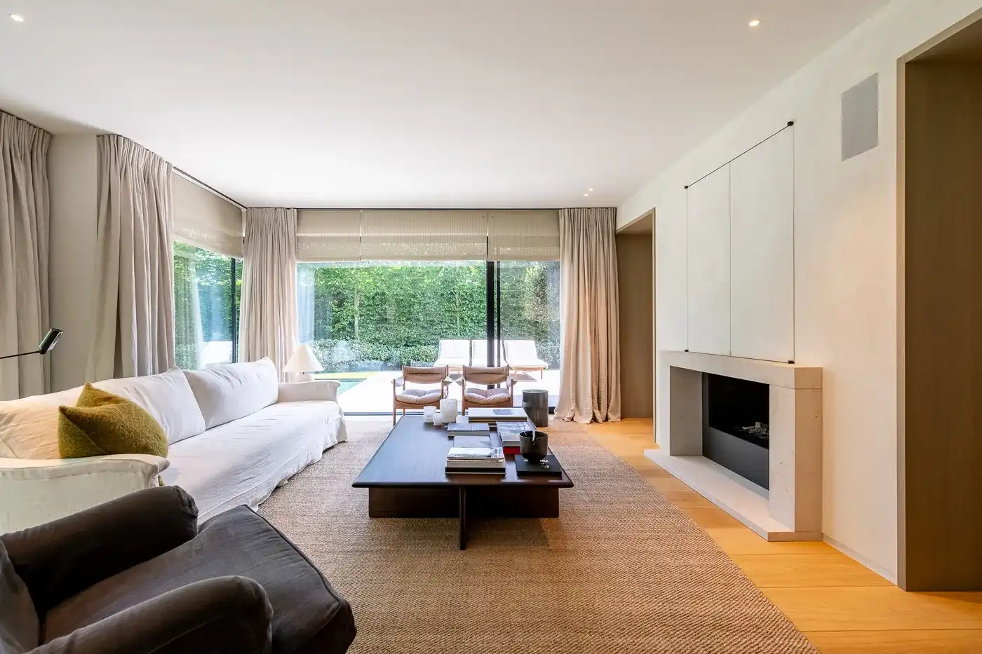 Recent gebouwde villa voorzien van een luxe afwerking, grenzend in alle privacy aan het Zwin nabij de Oosthoek  foto 2