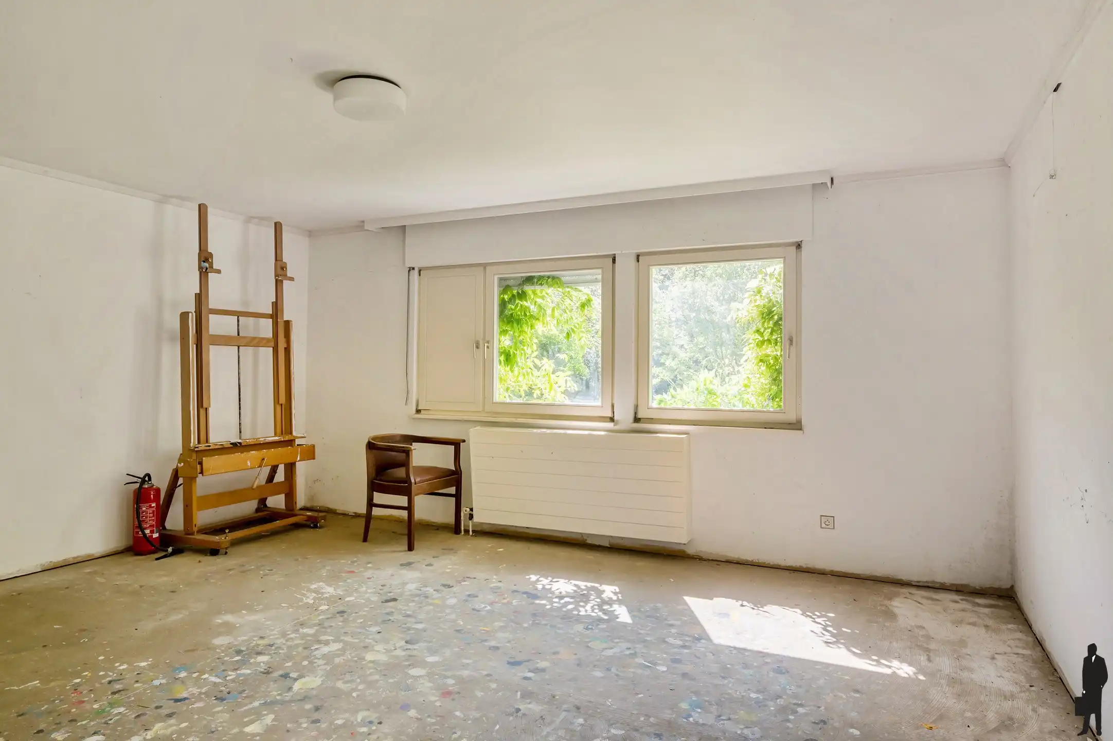 Een volledig te renoveren gelijkvloerse villa (heden kantoor) op ca. 2.438 m² foto 15