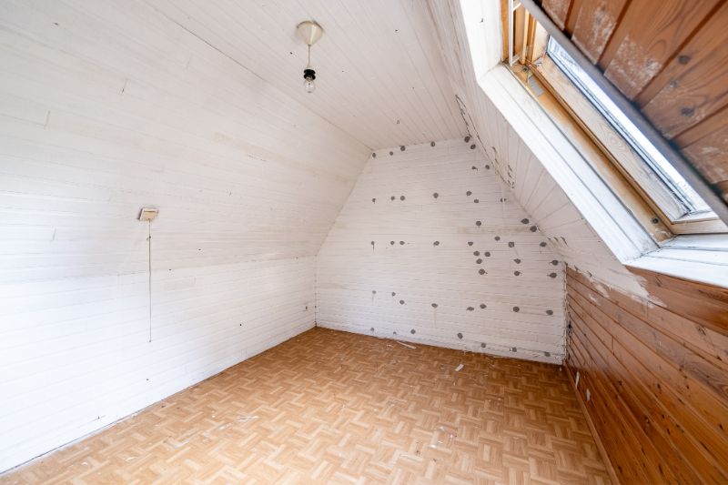 Commercieel handelspand met bovenliggende woonst op de Markt van Ingelmunster foto 21