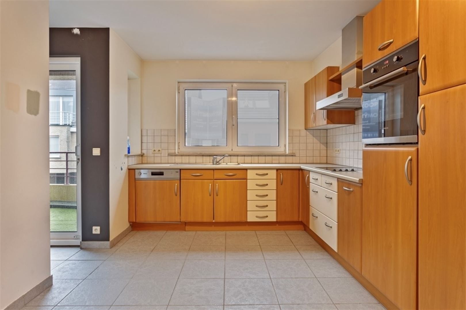 ZEER ruime woonst met 3 slaapkamers (169 m²) en zolder foto 7