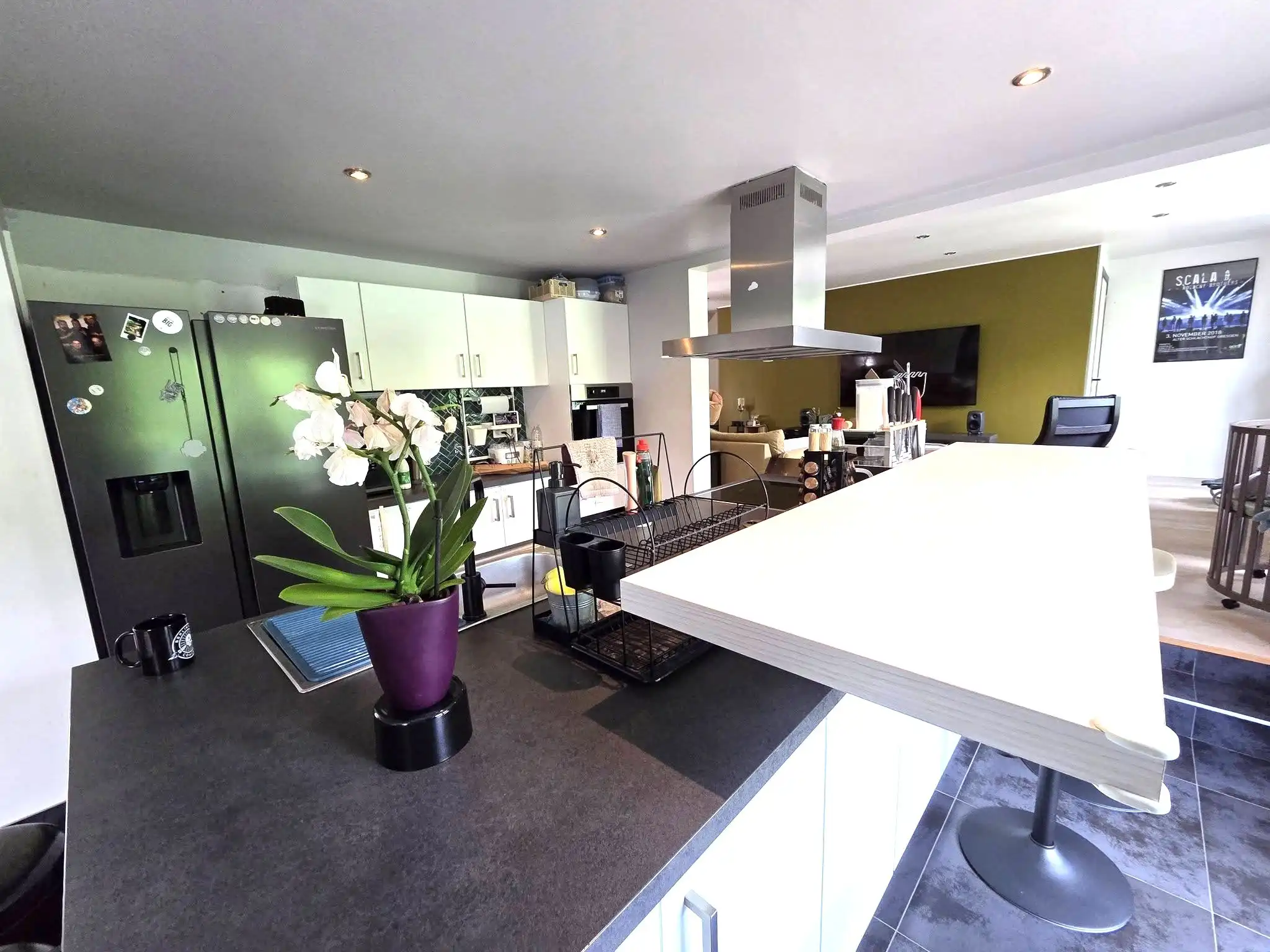 Ruime woning...met loftgevoel... foto 13