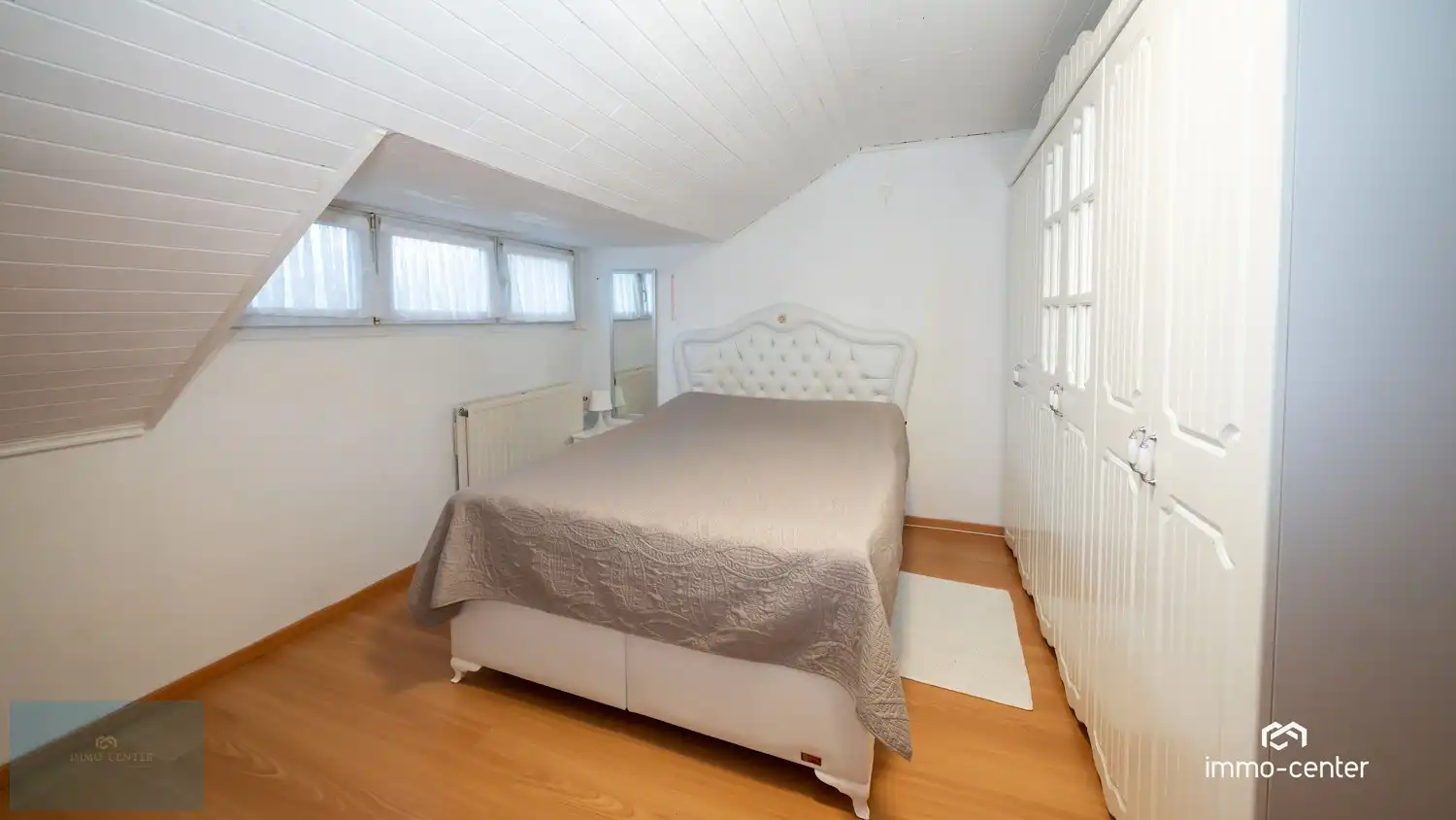 Handelspand + appartementen + parking + ruime tuin foto 13