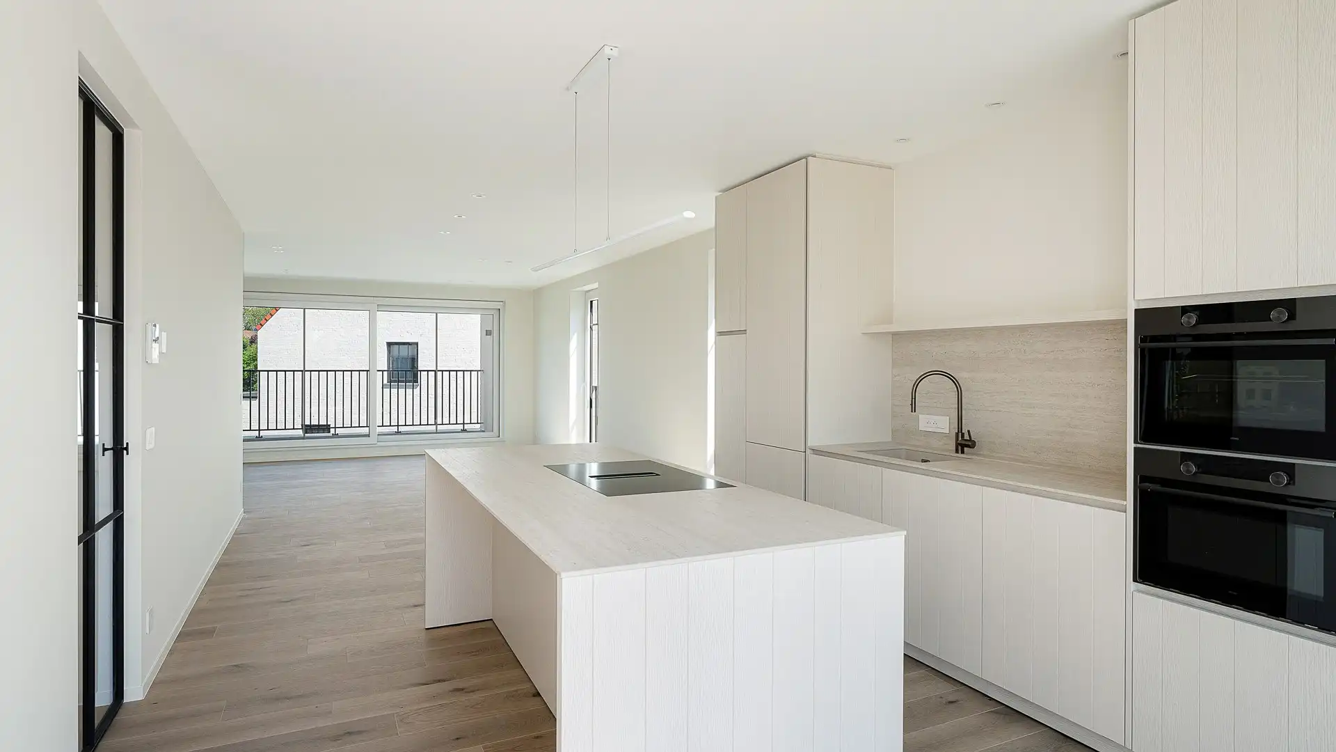 Heerlijk zonnig appartement met zonneterrassen en garageoptie foto 2