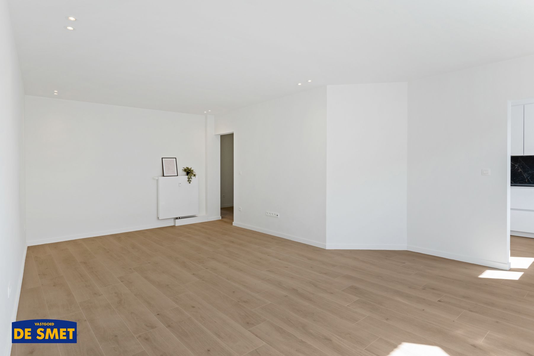 Volledig vernieuwd appartement met terras pal in het centrum foto 5