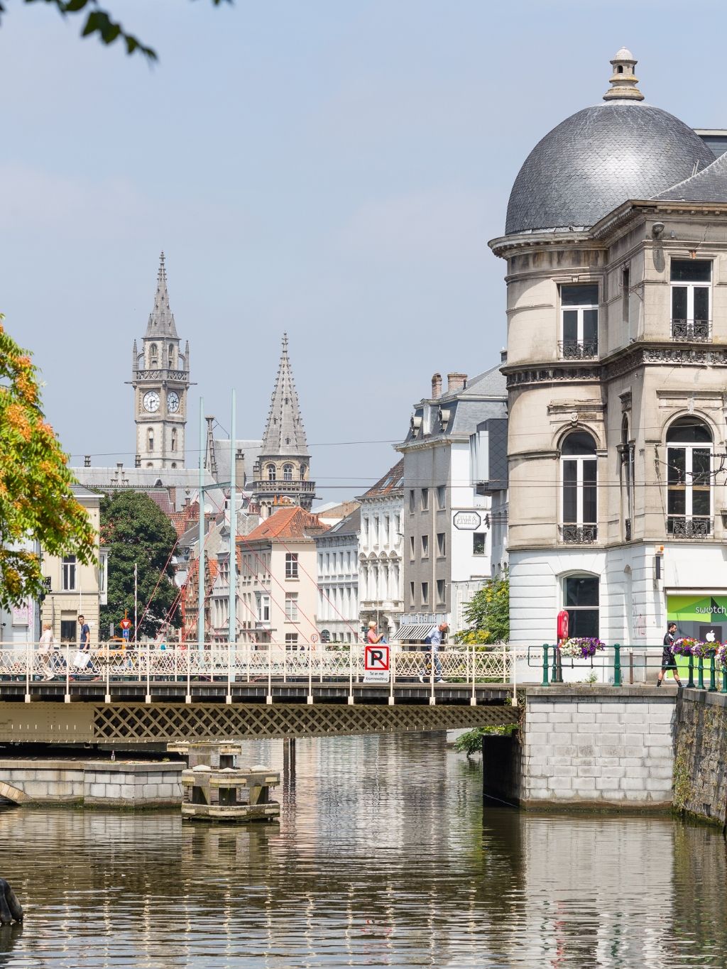 Recollettenlei – Op te frissen appartement gelegen op de bovenste verdieping van een kleine residentie met prachtige zichten. foto 9