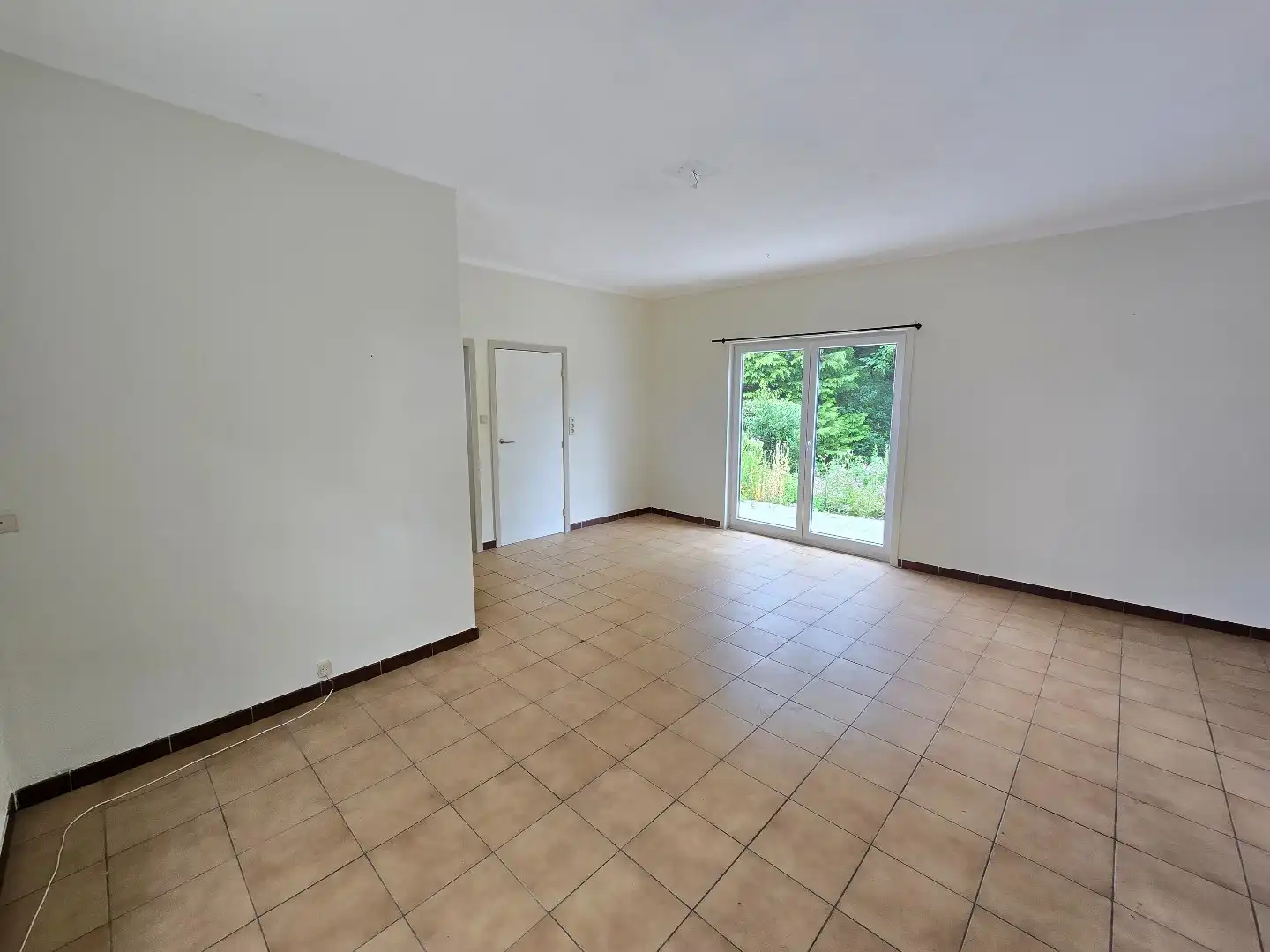 Te renoveren woning met 4 slpk's + loods te Wulpen foto 3