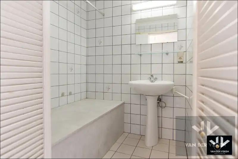 Praktisch 2 SLPK-appartement op centrale ligging te Houthalen foto 12