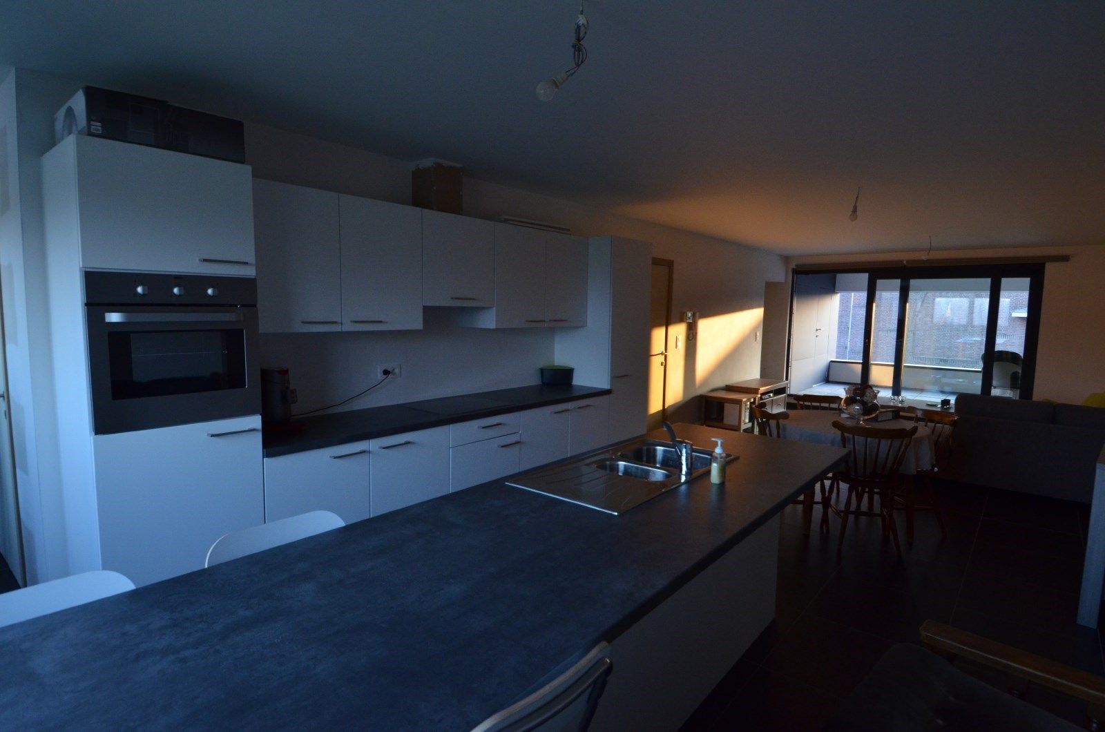 RECENT Duplex-appartement met 2 slaapkamers en terras te Hoeselt foto 5