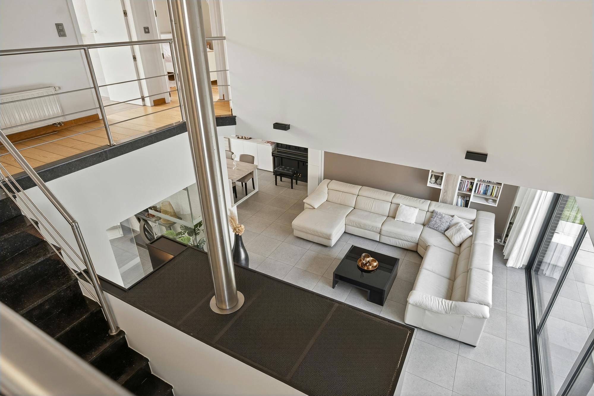 Luxe villa met exclusieve tuin en magazijn in KMO-zone foto 73