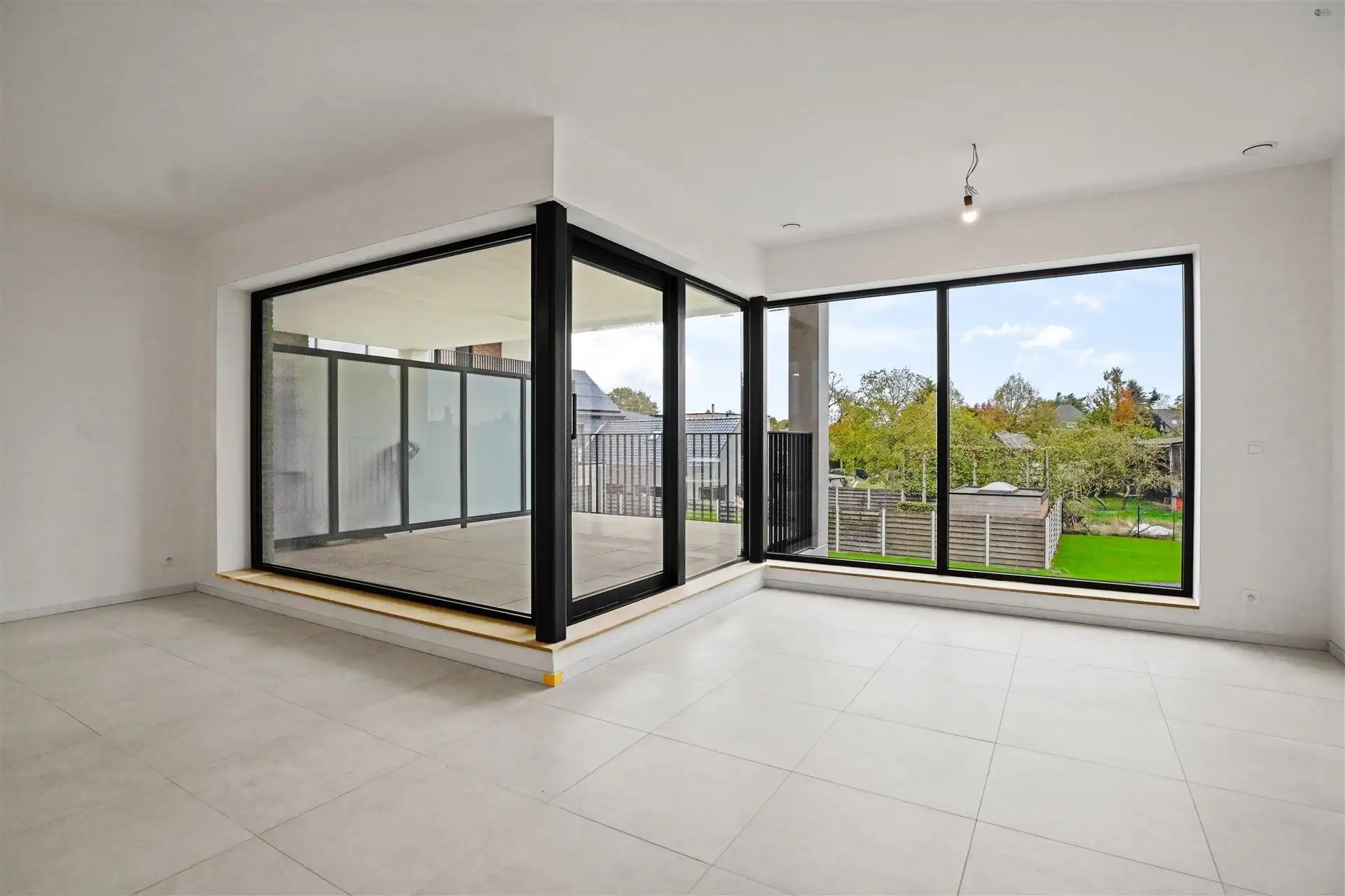 Top gelegen 2 slaapkamer appartement met mooi zicht foto 4