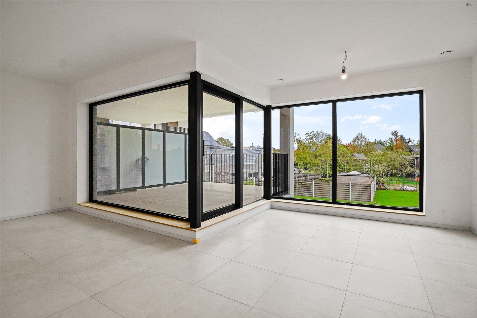 Top gelegen 2 slaapkamer appartement met mooi zicht foto 4