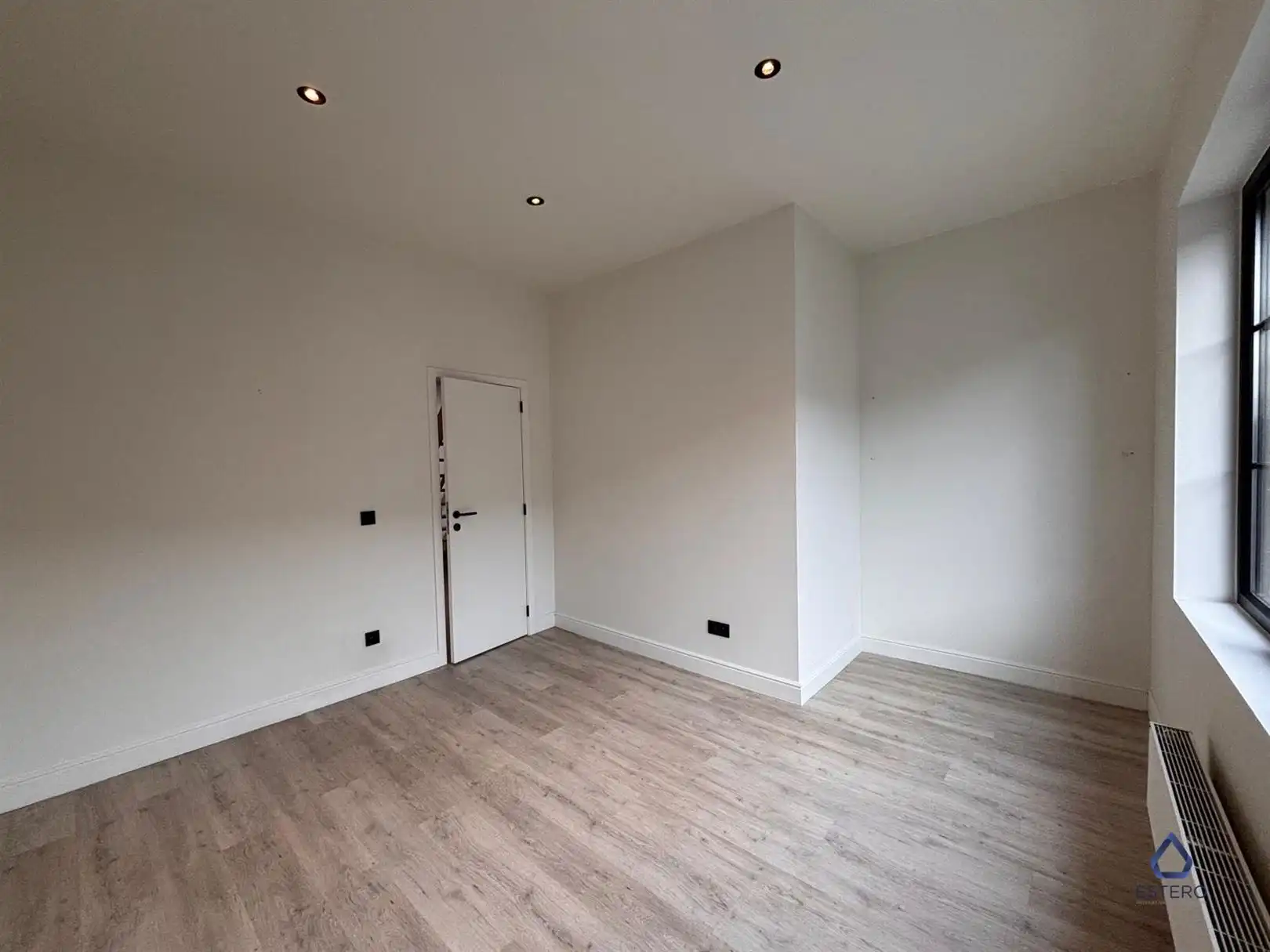 Ruime gezinswoning met drie slaapkamers  foto 12