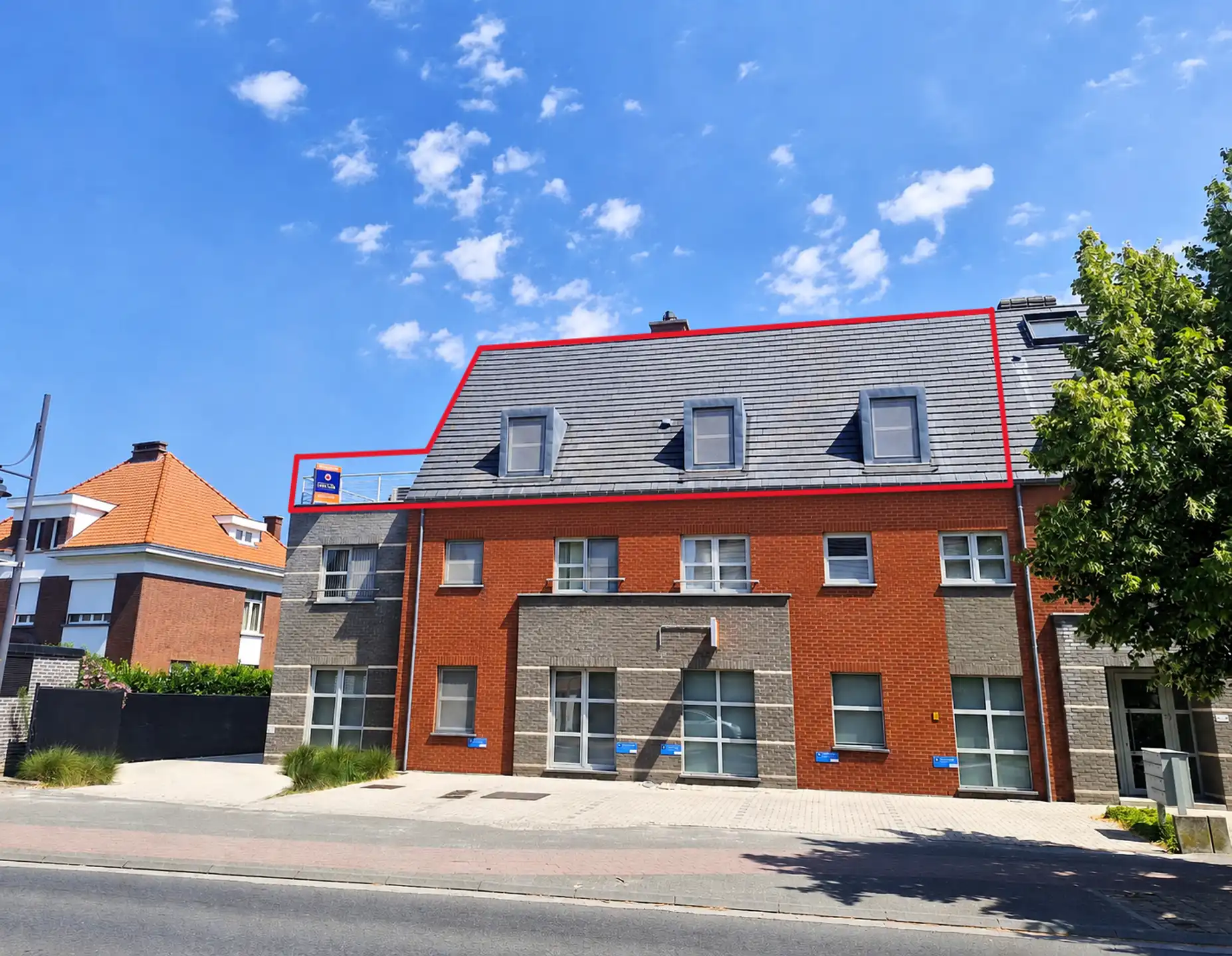 Appartement te koop foto {{pictureIndex}}