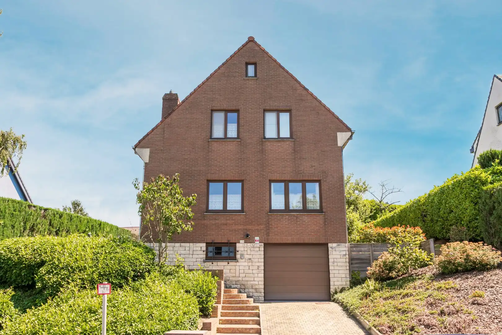Verzorgde woning met 3 slpk, garage en tuin foto 2