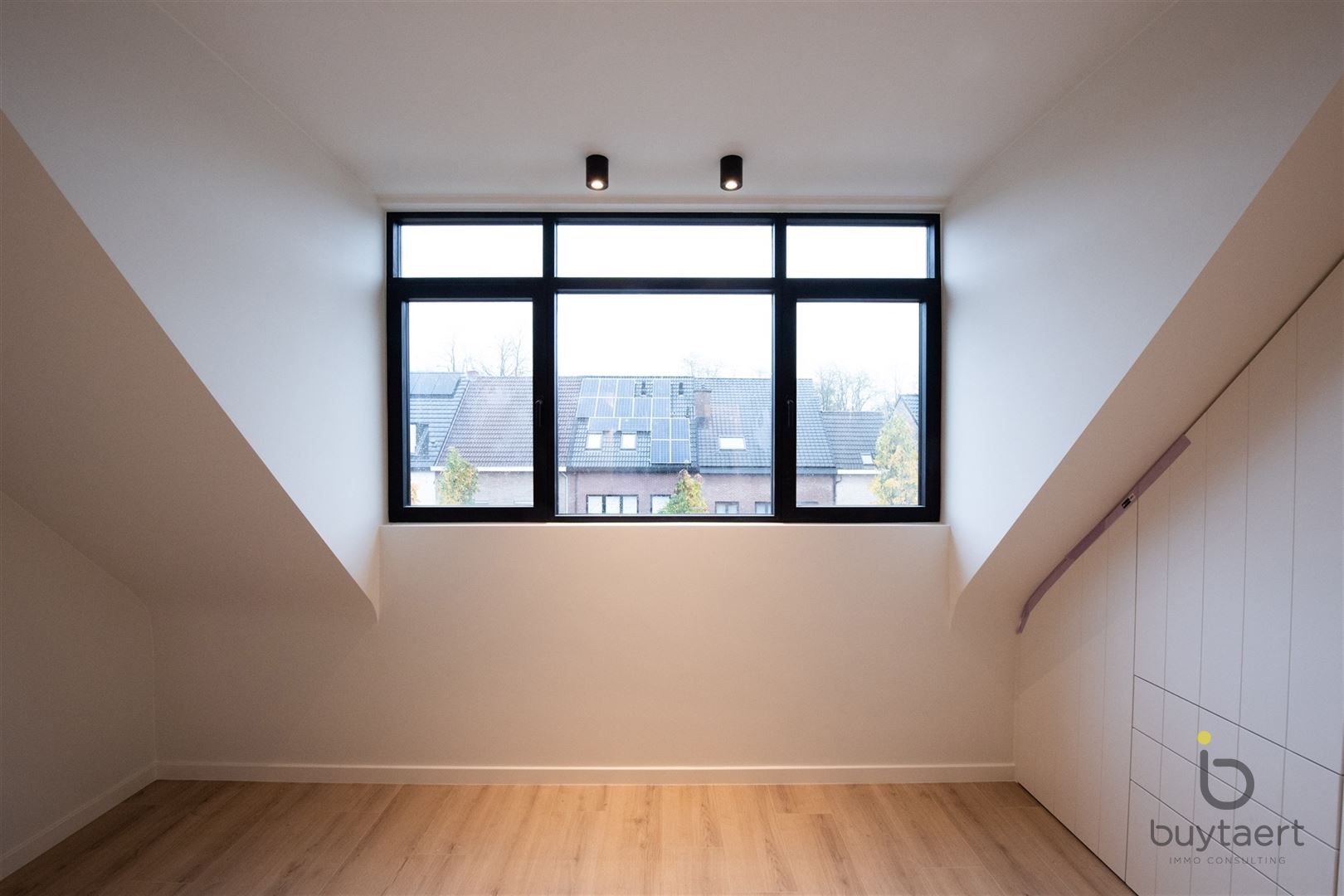 Duurzaam en stijlvolle nieuwbouw rijwoning + tuin! foto 19