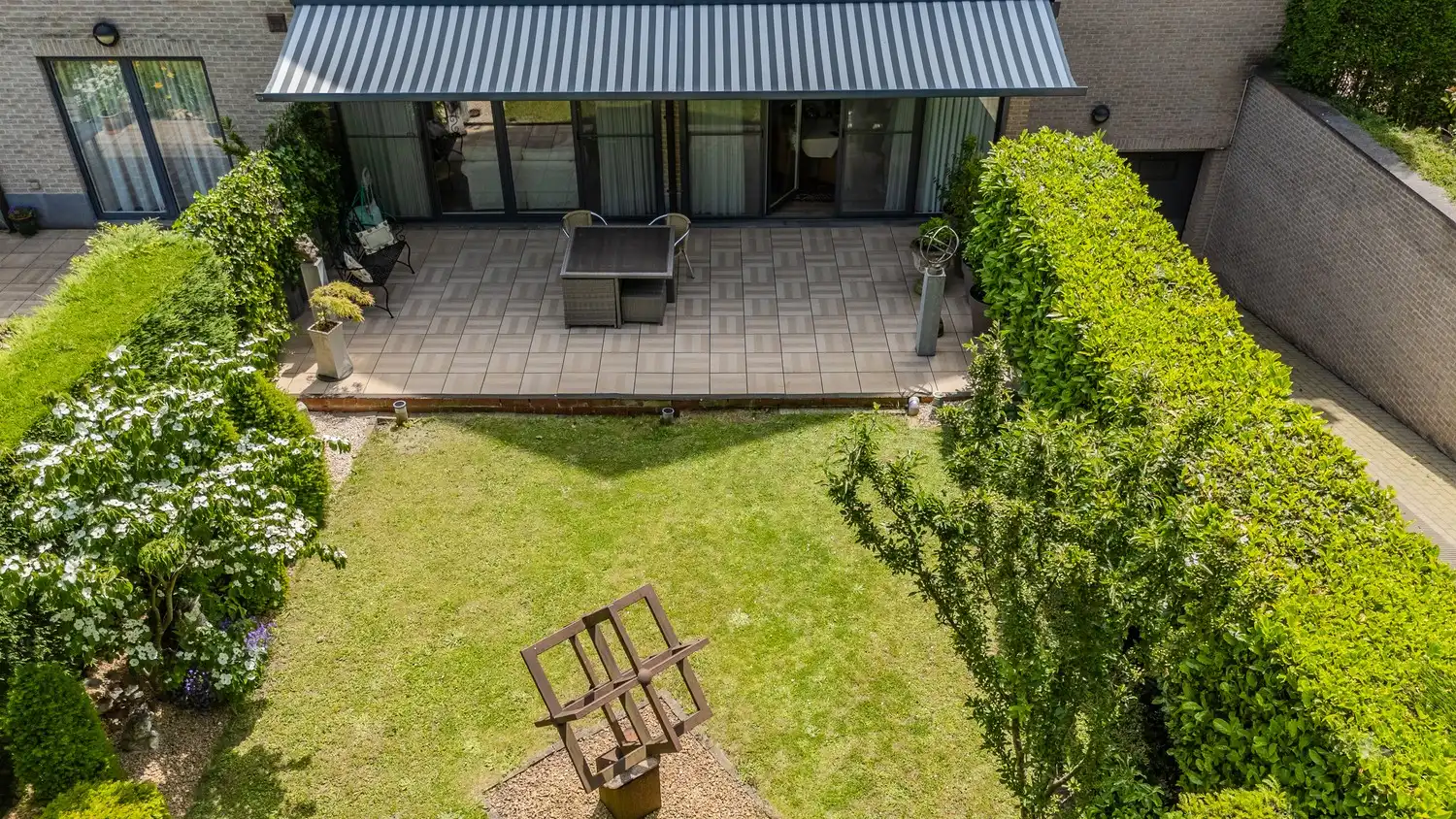 Gelijkvloers appartement met twee slaapkamers en garage in hartje Lanaken foto 22