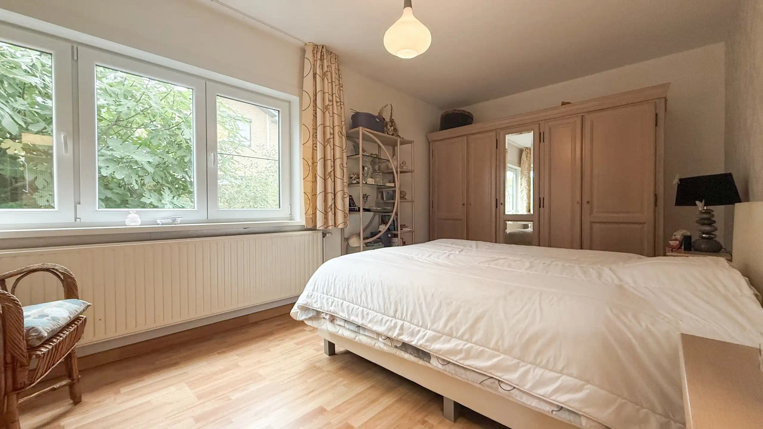 Ruime gezinswoning op 8 are met 5 slaapkamers op toplocatie! foto 23