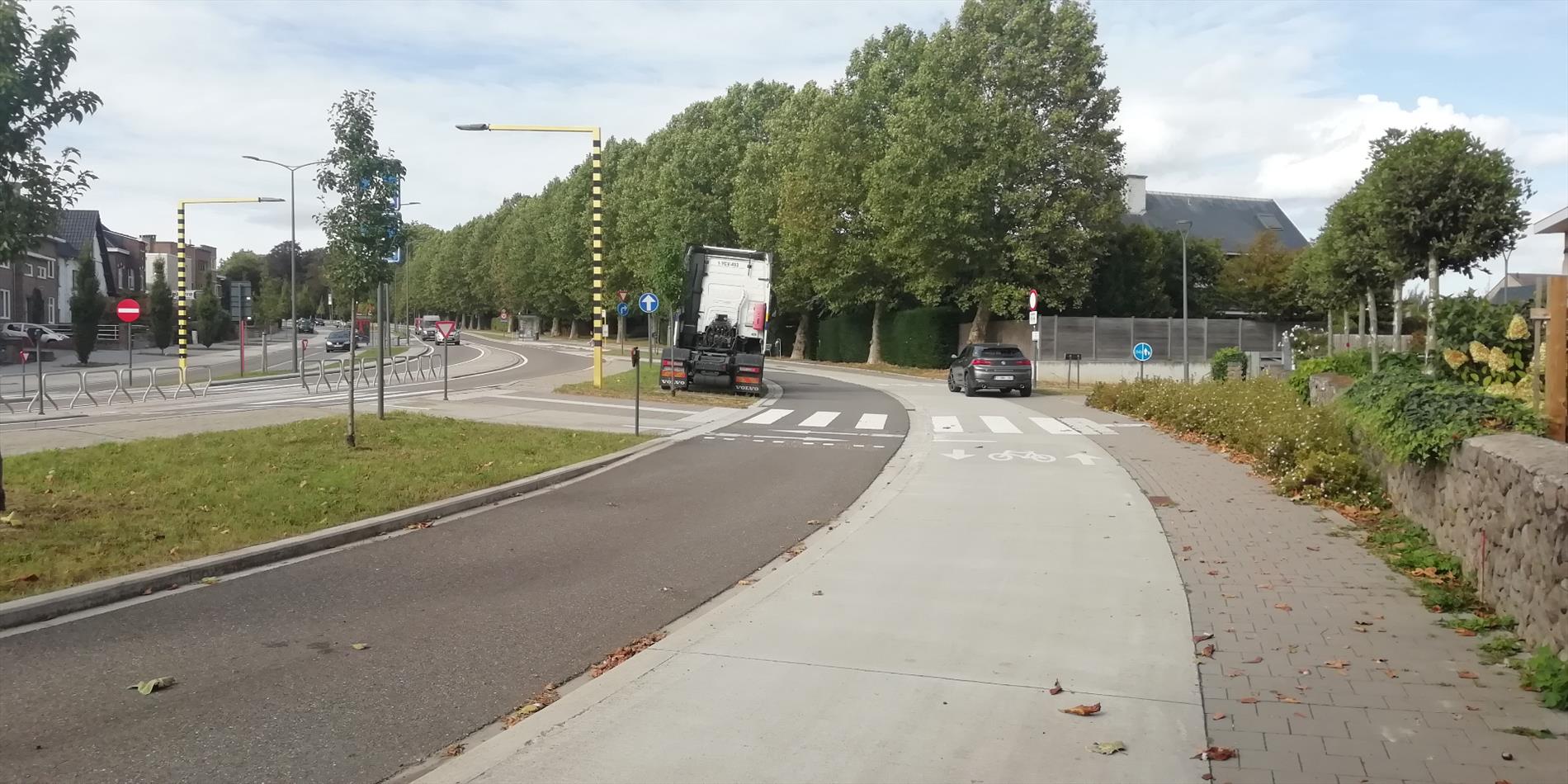 Residentiële bouwgrond OB van 10 a 15 ca vlakbij centrum aan boomgaard en plein foto 9