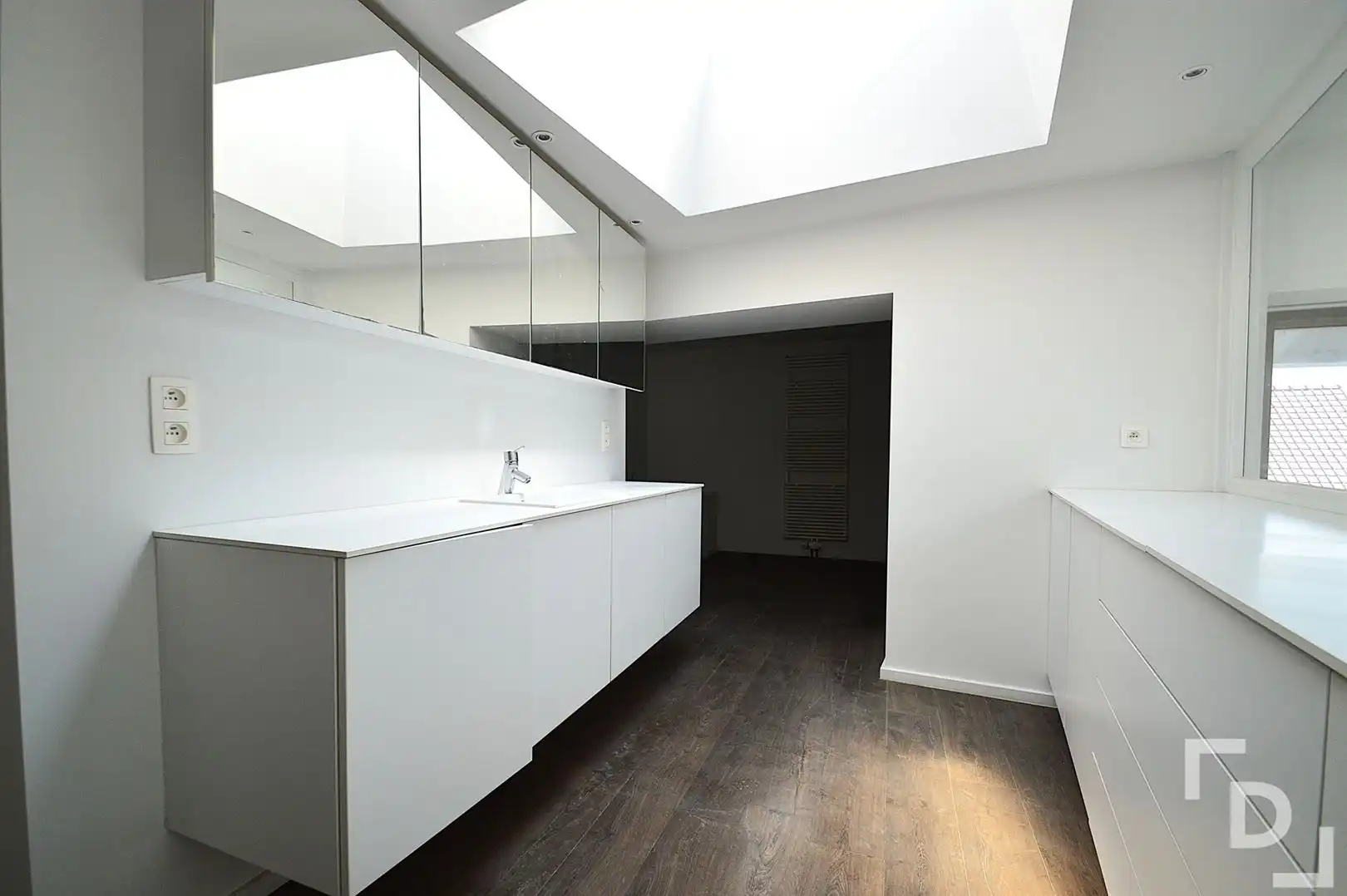 Exclusieve en ruime loft te koop in het hart van Ieper. foto 13