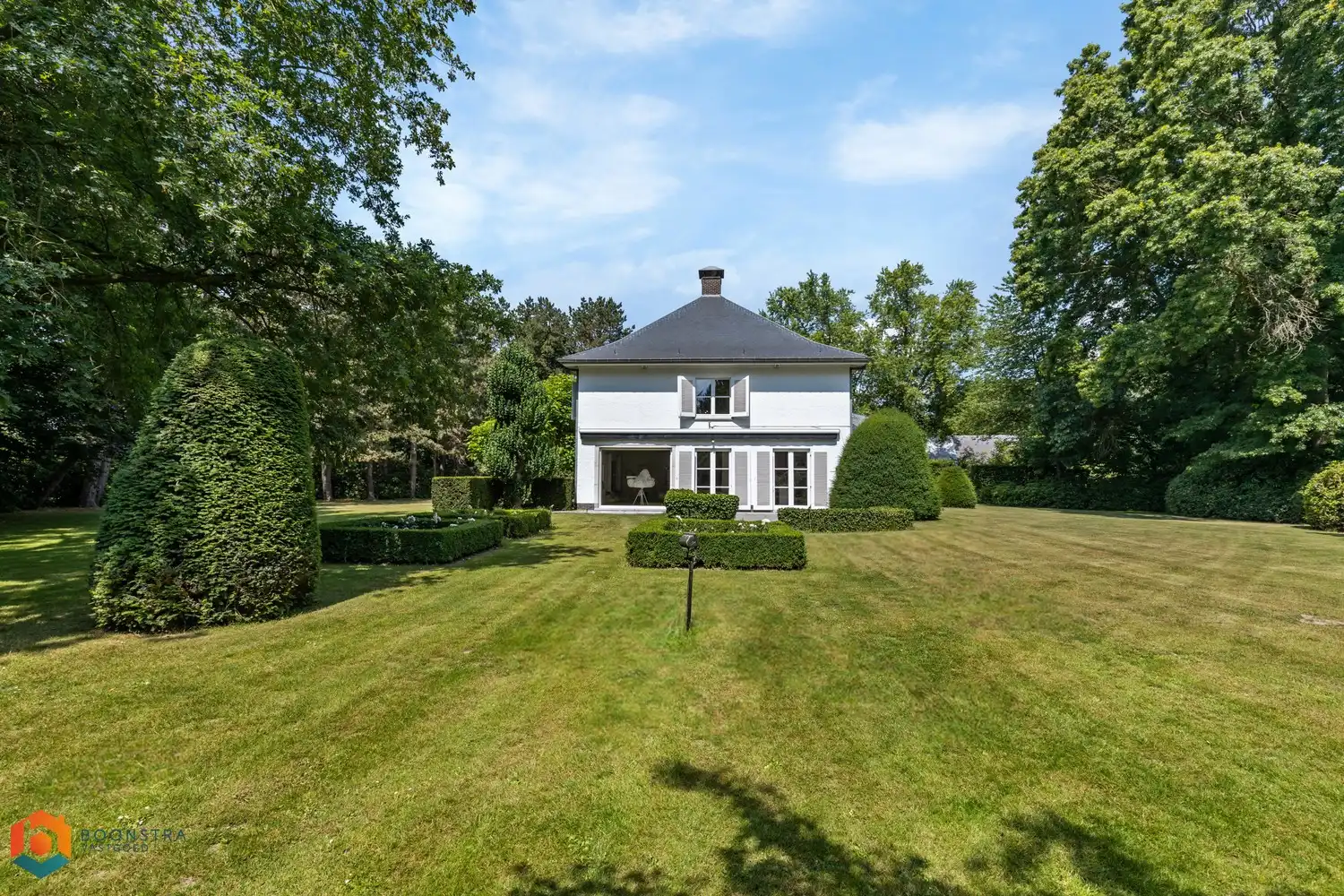 Prachtige en unieke villa (647 m² bewoonbaar) op een perceel van 33.747 m² te Lier foto 13