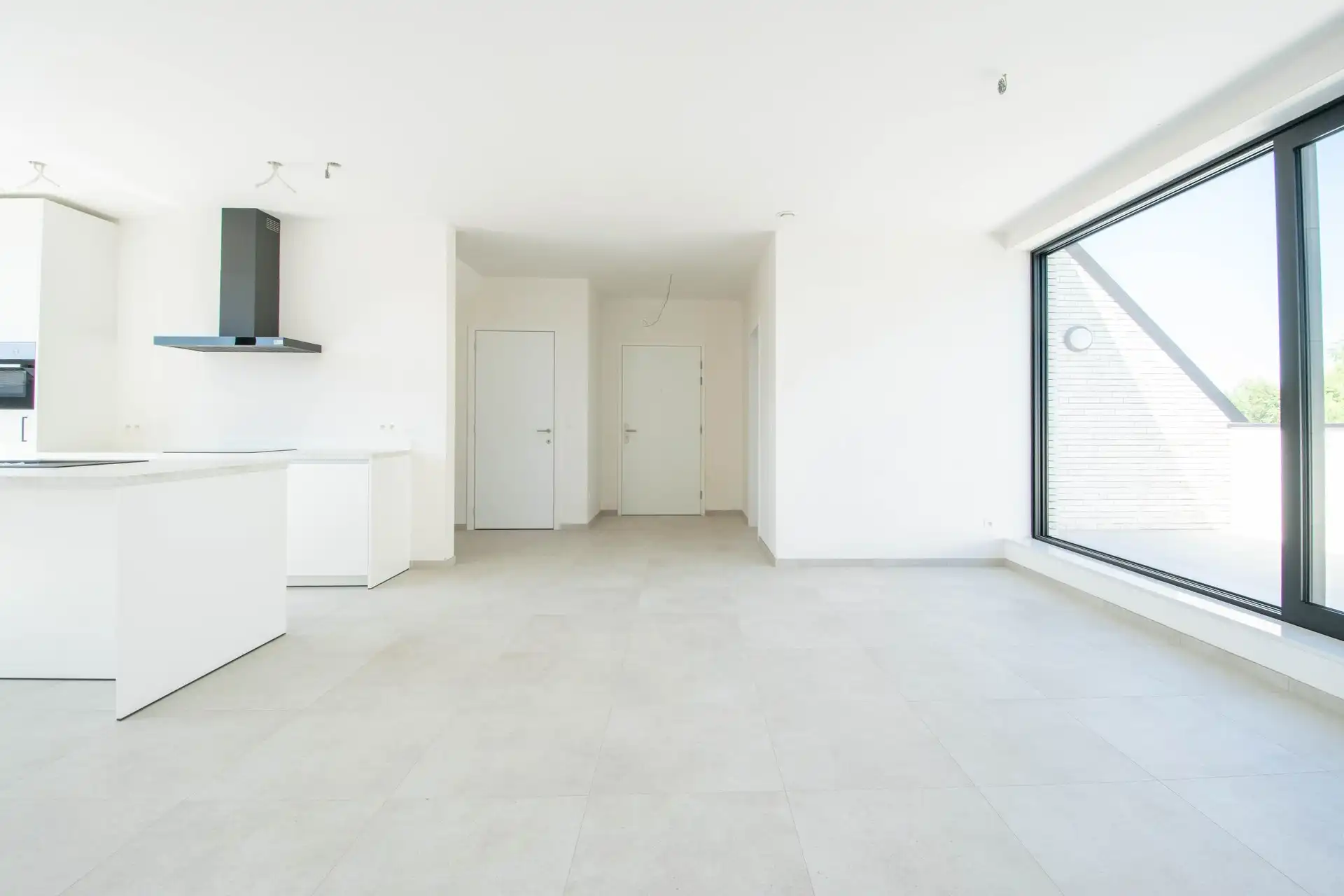 Ruim dakappartement met 2 grote slaapkamers en terras met panoramisch uitzicht (131m²) foto 3