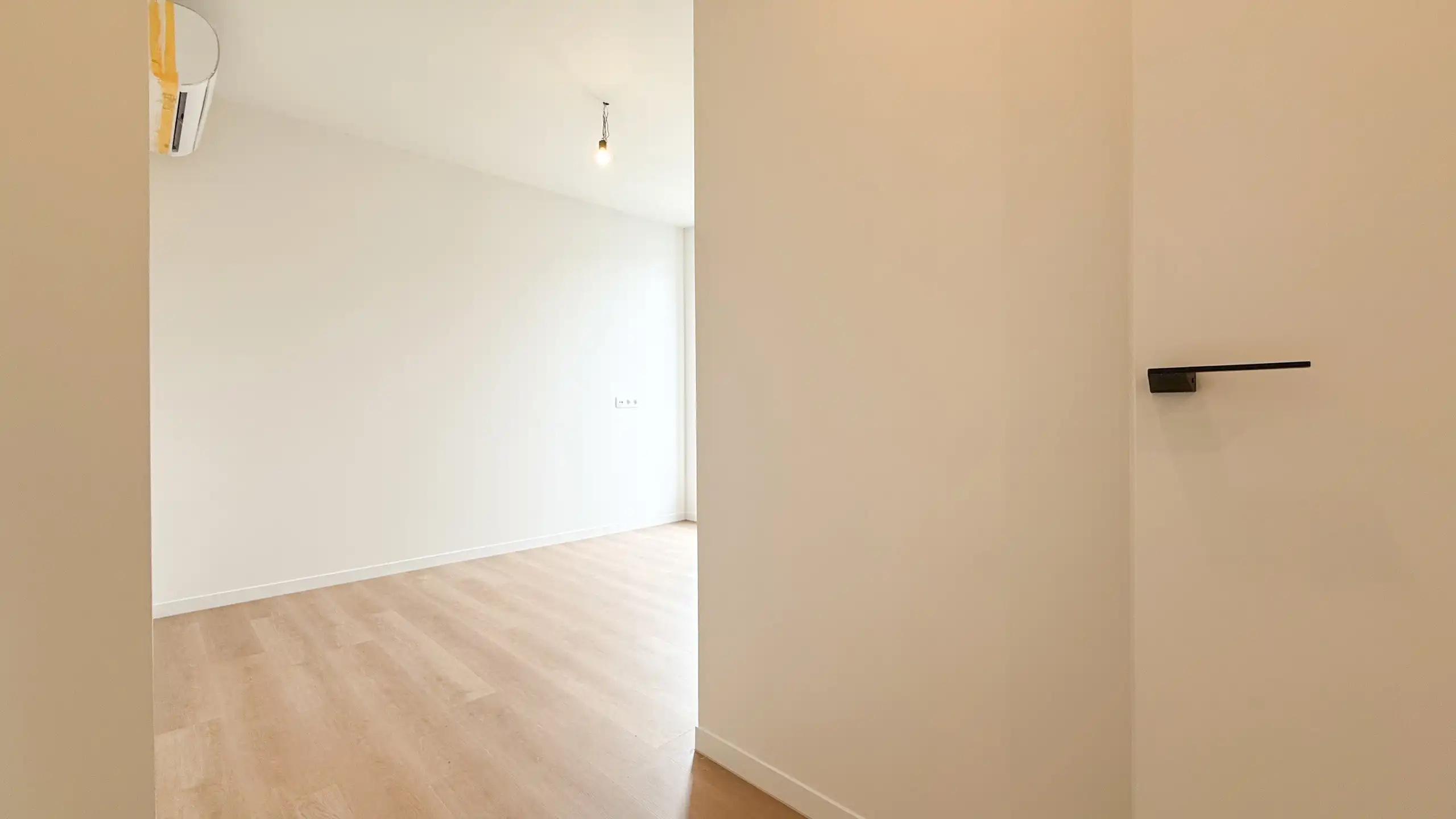 Hoogwaardig afgewerkte woning met industriële look! foto 19