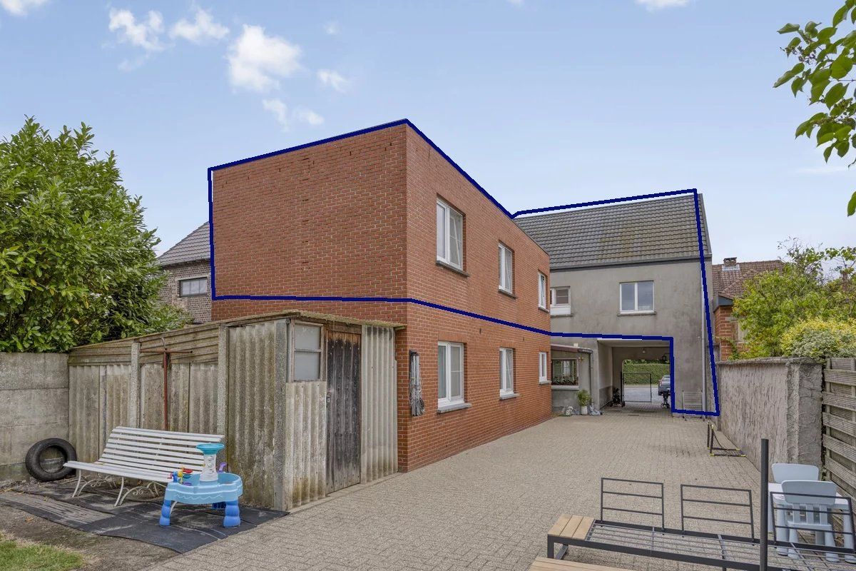ZEER RUIM APPARTEMENT VAN 136M² MET 3 SLPK'S IN HERK-DE-STAD foto 15