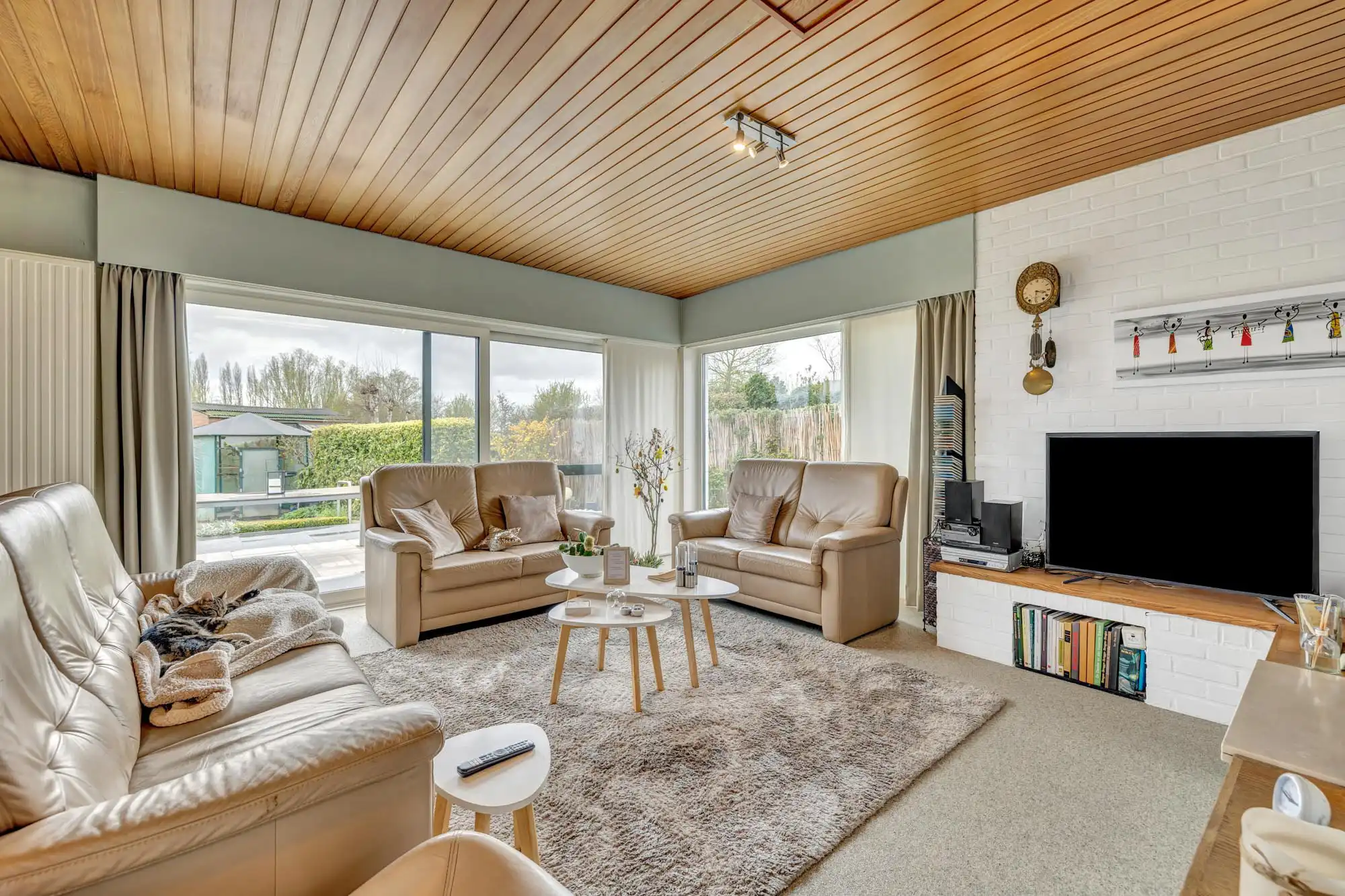 Bungalow met drie slaapkamers in Denderhoutem foto 6