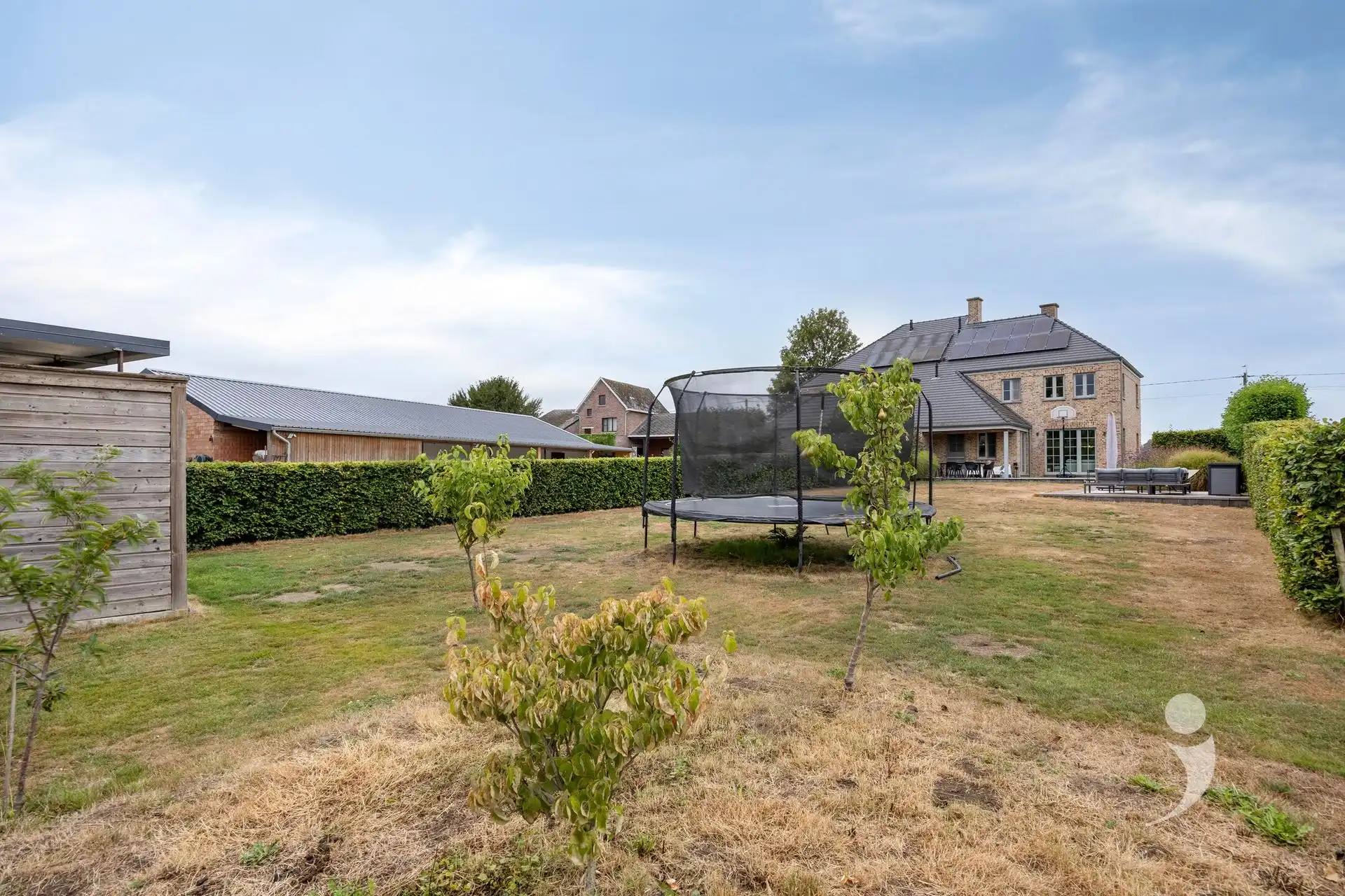Landelijk gelegen en ruime eengezinswoning foto 21